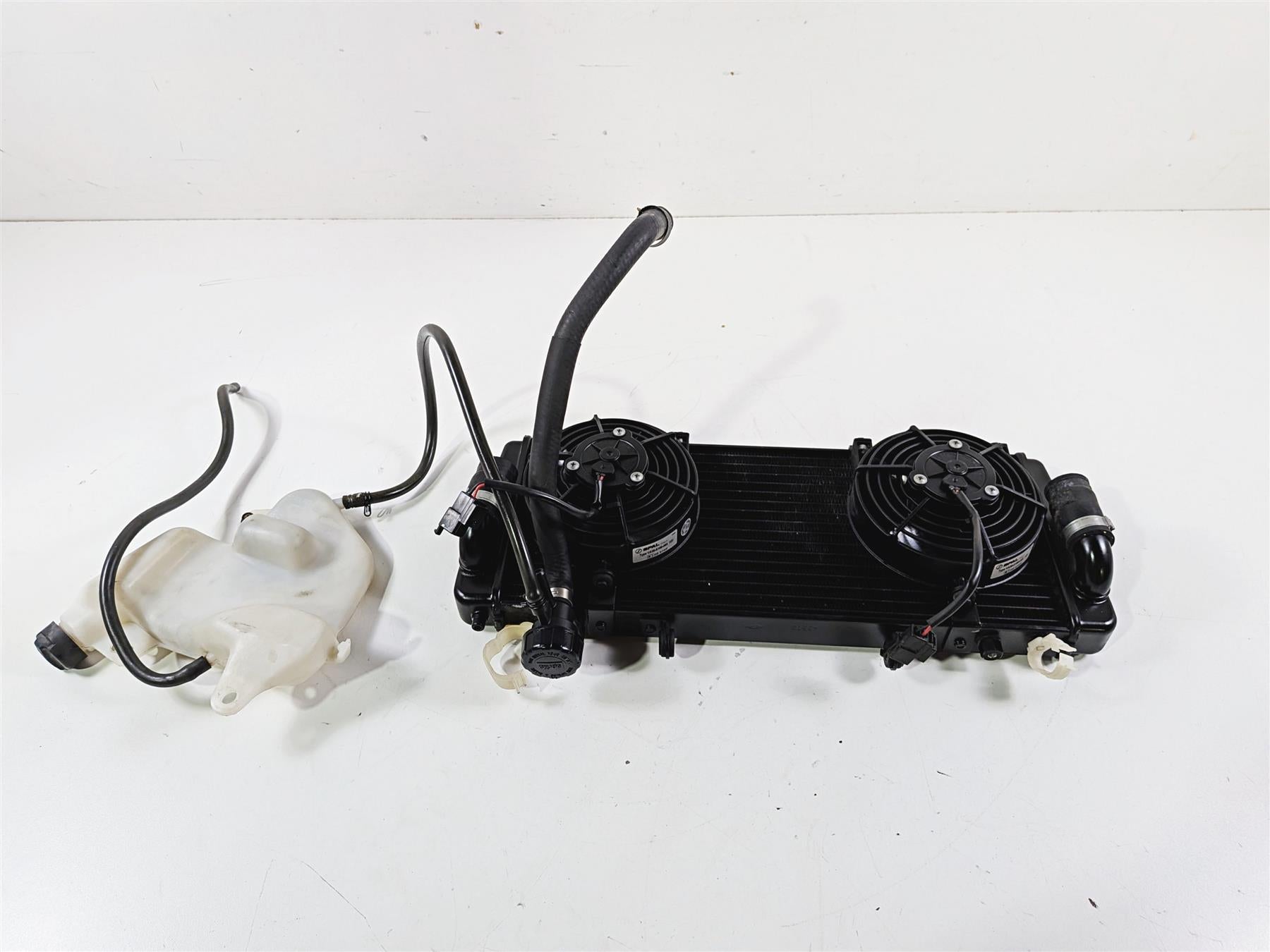 2008 Aprilia RSVR 1000 Factory Radiator Fan Reservoir Hoses Set AP8104828 {{ shop.shopifyCountryName }} - Mototech271