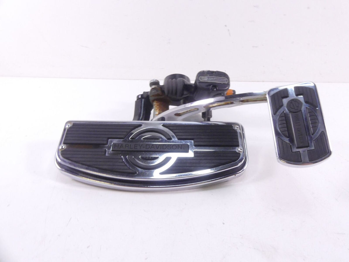 2009 Harley Touring FLHRC Road King Front Right Floor Board Master Cyl 50621-06 {{ shop.shopifyCountryName }} - Mototech271
