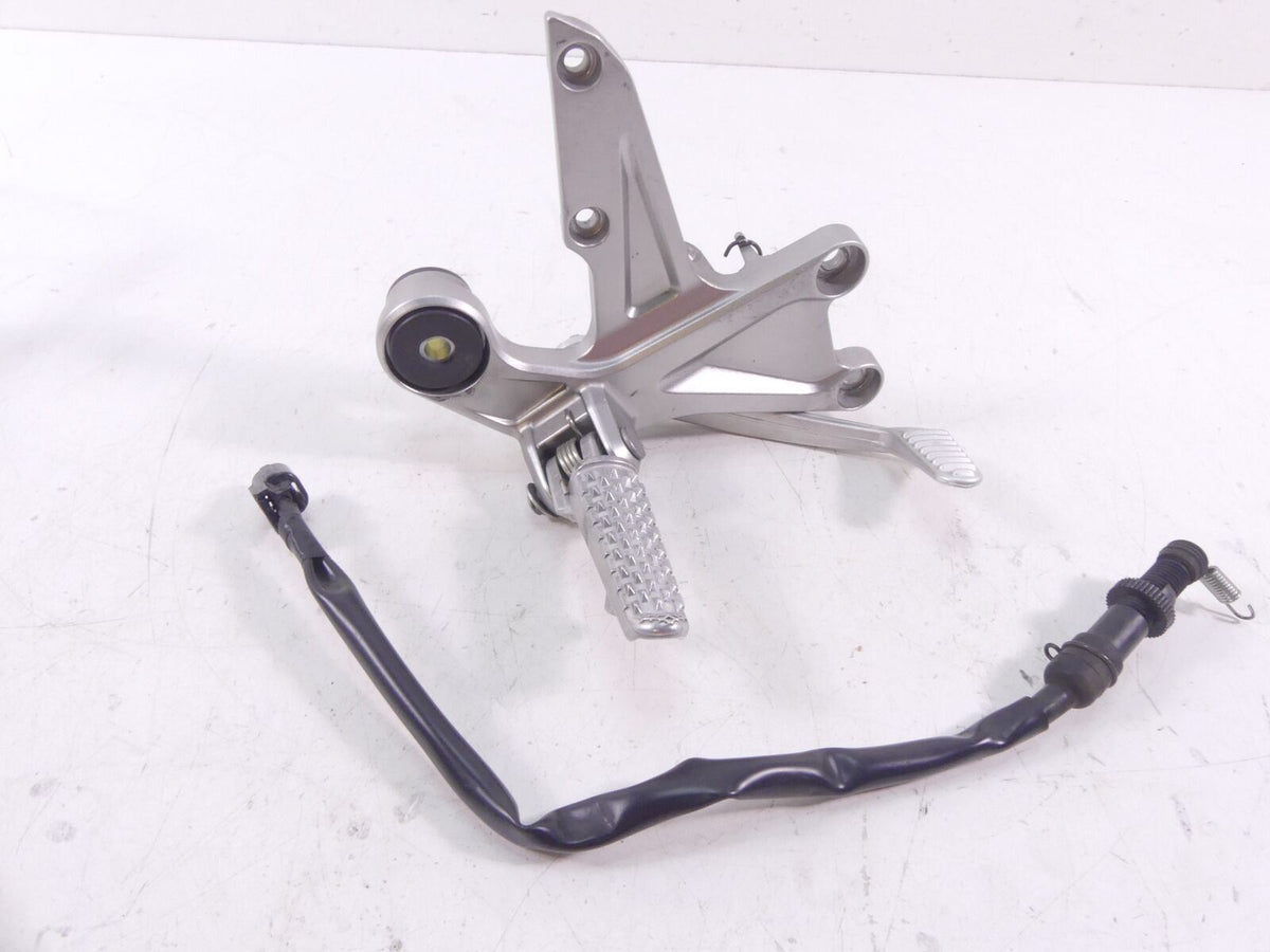 2014 Honda CBR1000 SP Fireblade Right Front Footpeg Brake Pedal 50600-MGPD60 {{ shop.shopifyCountryName }} - Mototech271