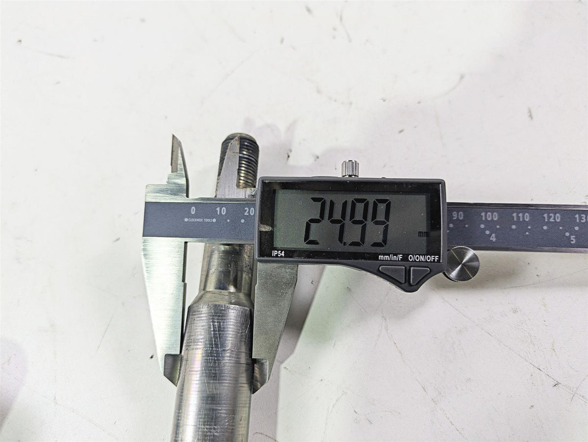 2016 Harley FXDWG Dyna Wide Glide Front Axle Wheel Spindle - 25mm 41547-07A {{ shop.shopifyCountryName }} - Mototech271