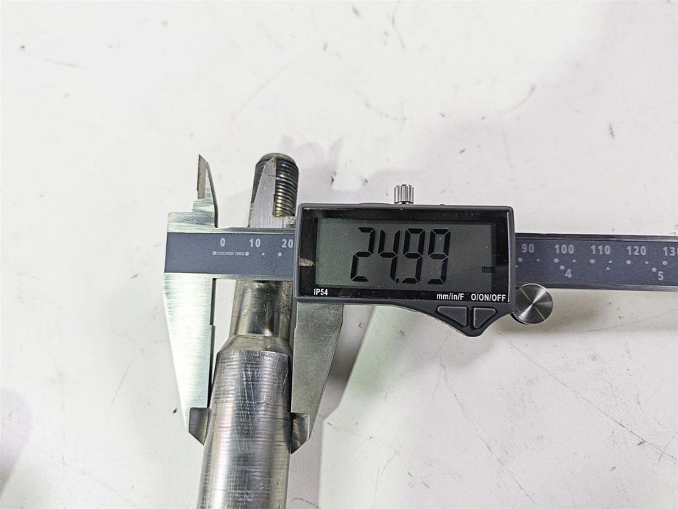 2016 Harley FXDWG Dyna Wide Glide Front Axle Wheel Spindle - 25mm 41547-07A {{ shop.shopifyCountryName }} - Mototech271