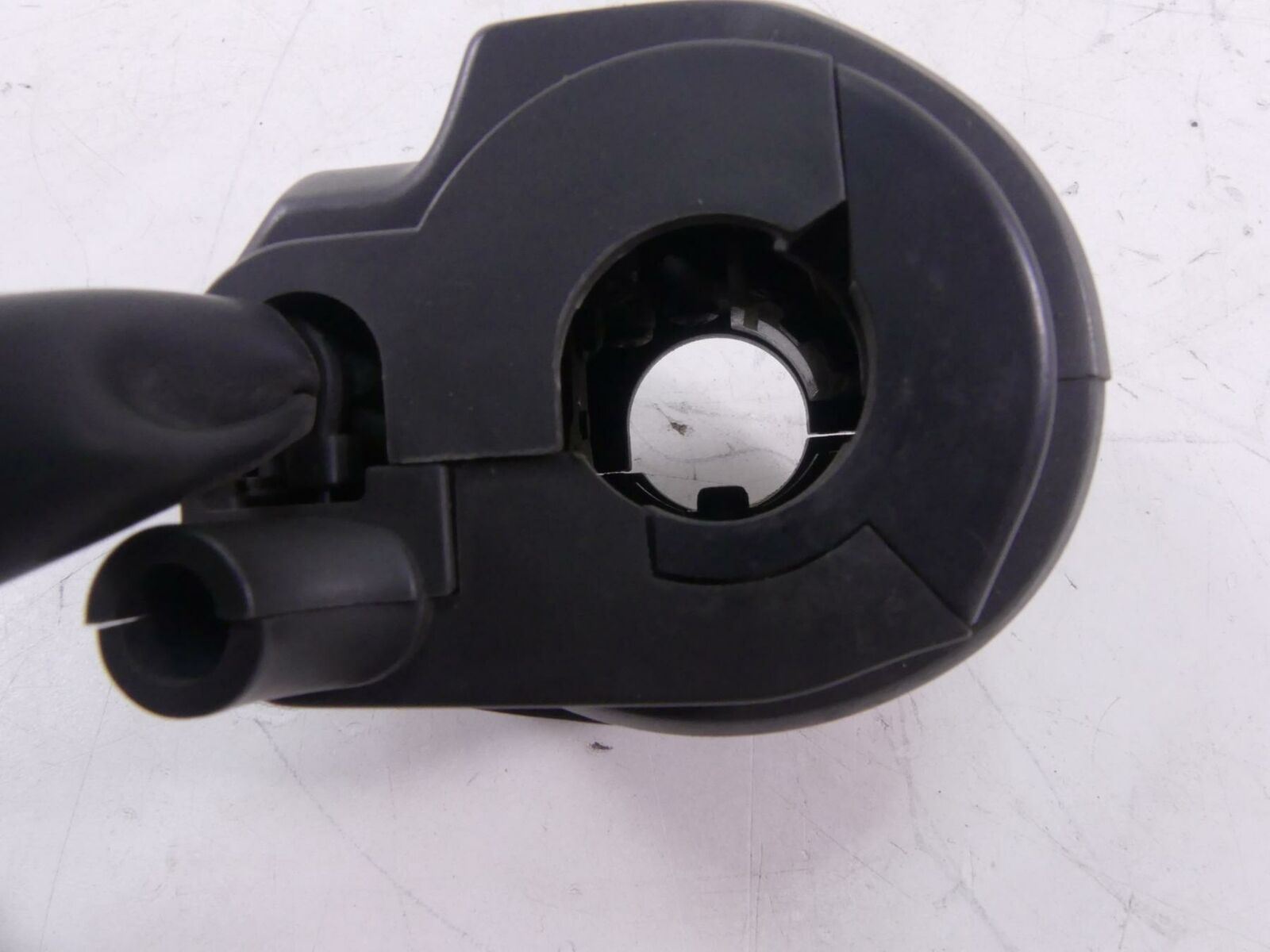 2012 Yamaha XT1200 Super Tenere Left Control Switch Blinker Light 23P-83973-10 {{ shop.shopifyCountryName }} - Mototech271