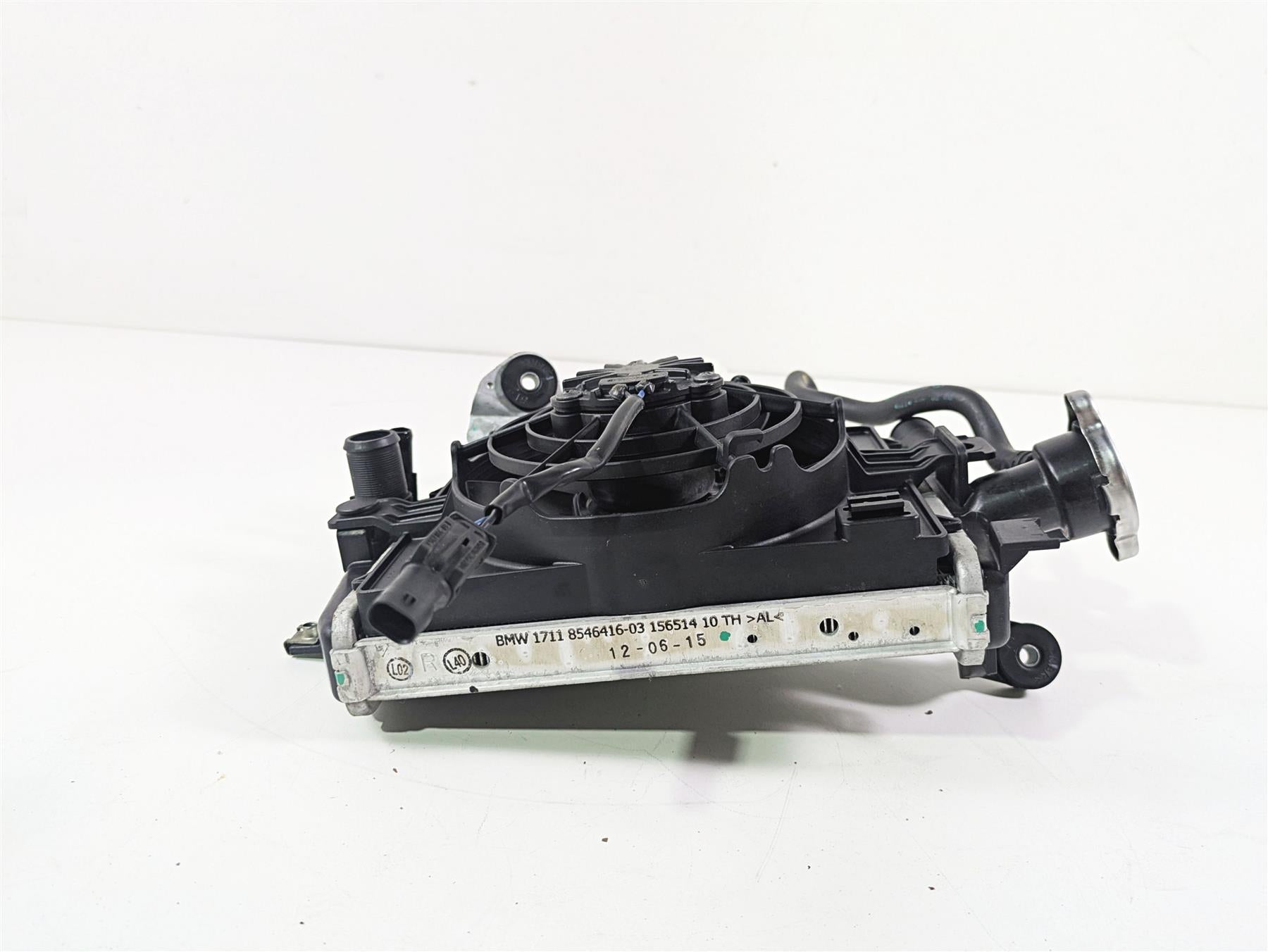 2016 BMW R1200RT K52 Right Radiator Fan Hoses Reservoir Set 17118546416 {{ shop.shopifyCountryName }} - Mototech271