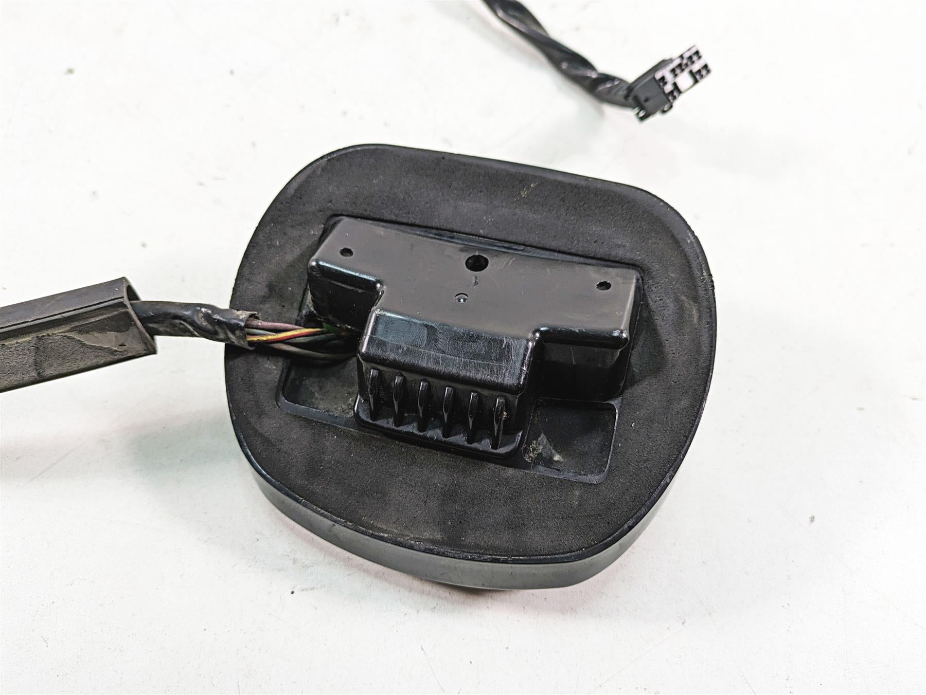 2005 Harley Dyna FXDL Low Rider Smoked Taillight Turn Signal & Wiring {{ shop.shopifyCountryName }} - Mototech271