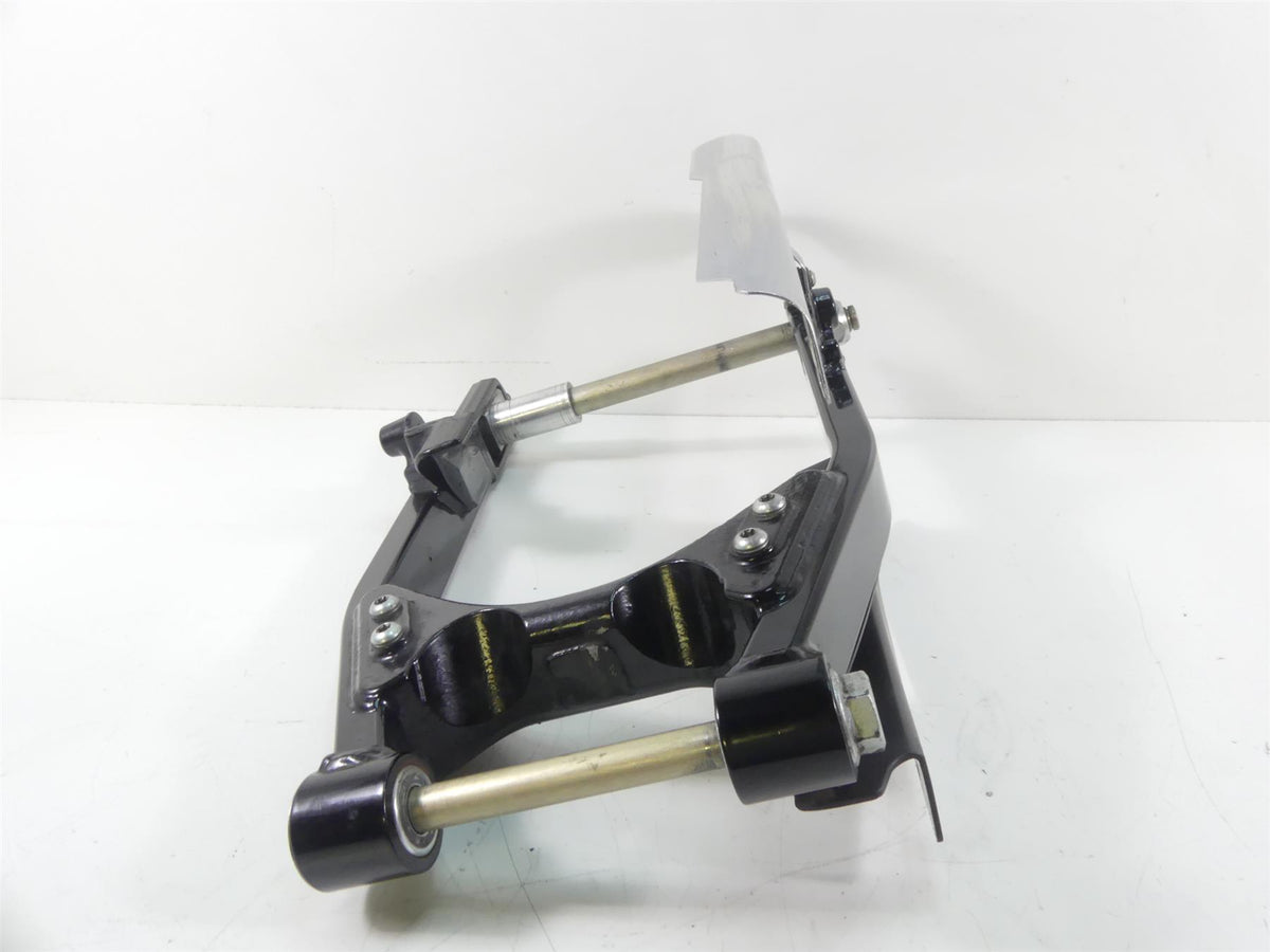 2009 Harley FXDF Dyna Fat Bob Rear Swingarm Swing Arm + Axle & Guard 47820-06 {{ shop.shopifyCountryName }} - Mototech271