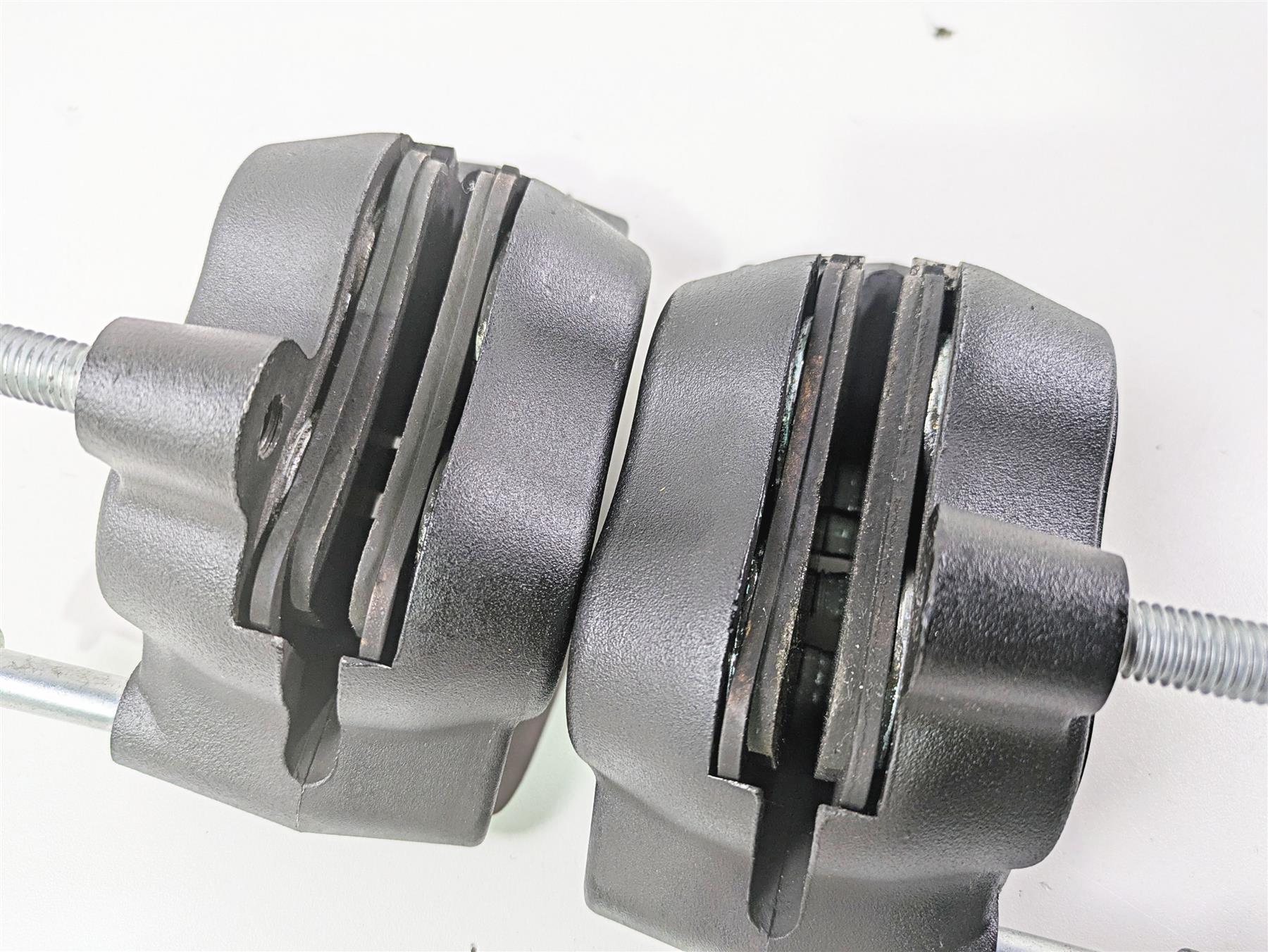 2016 Harley FXDF Dyna Fat Bob Front Brake Caliper Set 41300001 41300002 {{ shop.shopifyCountryName }} - Mototech271