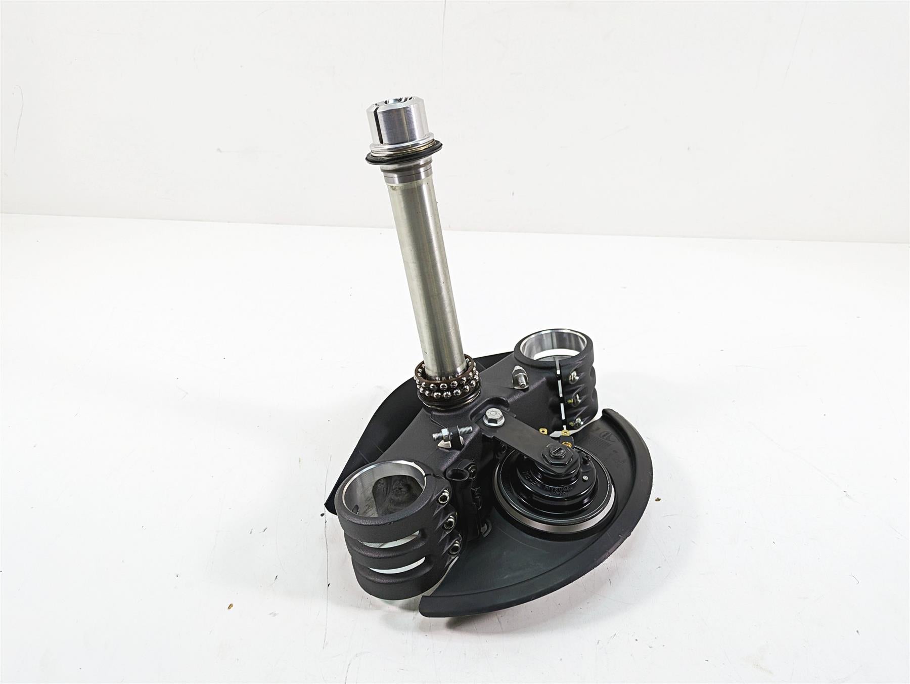2016 Ducati Panigale 1299 S Lower Triple Tree 58mm Clamp Ohlins 34220681AA {{ shop.shopifyCountryName }} - Mototech271