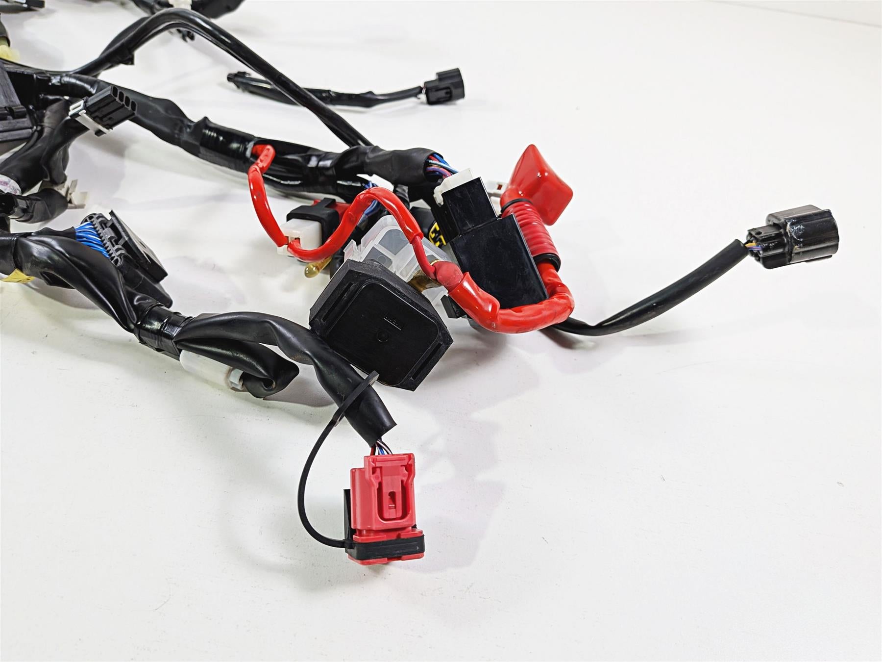 2024 Yamaha YZF R1 RN65 Main Wiring Harness Loom - Read B3L-82590-11-00 {{ shop.shopifyCountryName }} - Mototech271