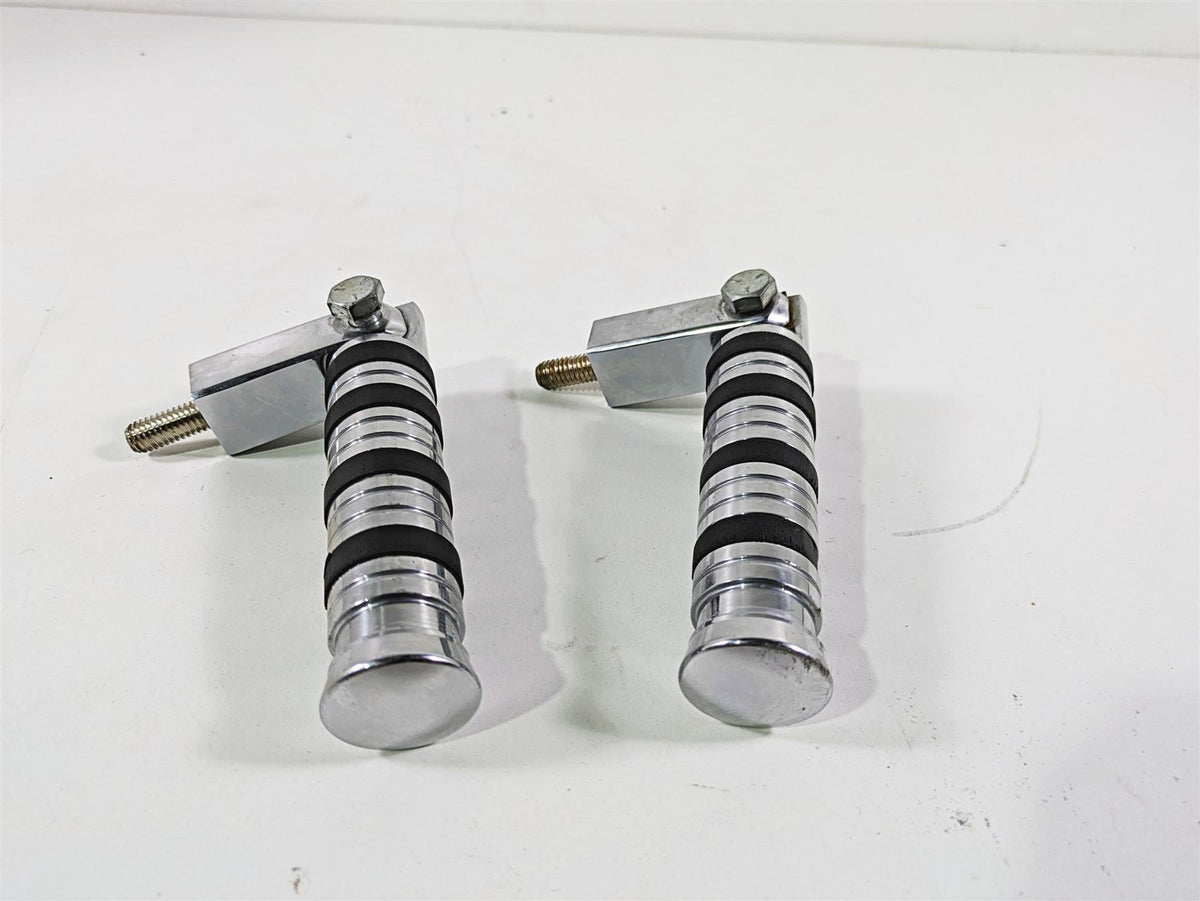 2009 Harley FLSTSB Cross Bones Rear Passenger Foot Peg Set {{ shop.shopifyCountryName }} - Mototech271