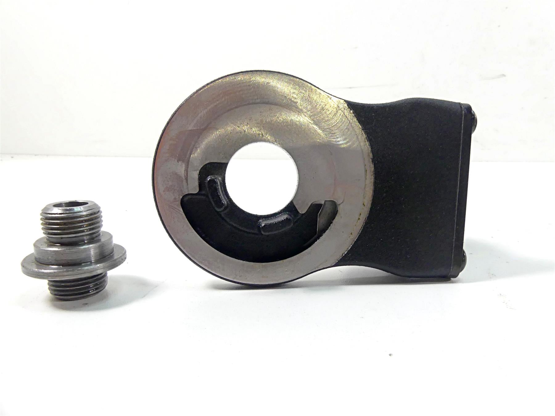 2007 Harley Touring FLHRSE CVO Road King Oil Cooler Flange Cover Set 63068-07 {{ shop.shopifyCountryName }} - Mototech271