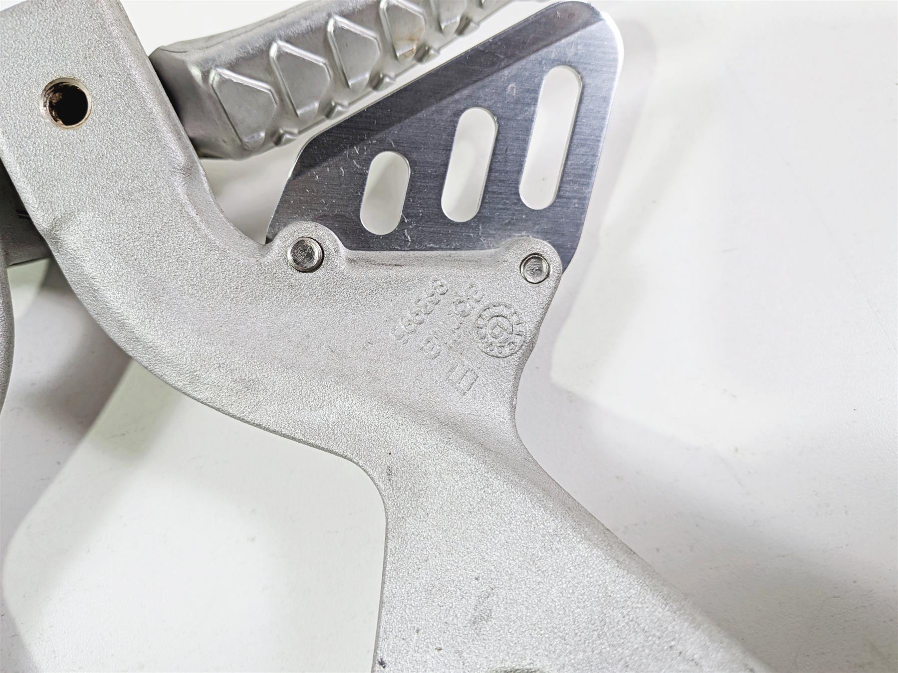 2014 Aprilia RSV4 RR Factory Rear Passenger Foot Peg Rest Set 893996 893997 {{ shop.shopifyCountryName }} - Mototech271