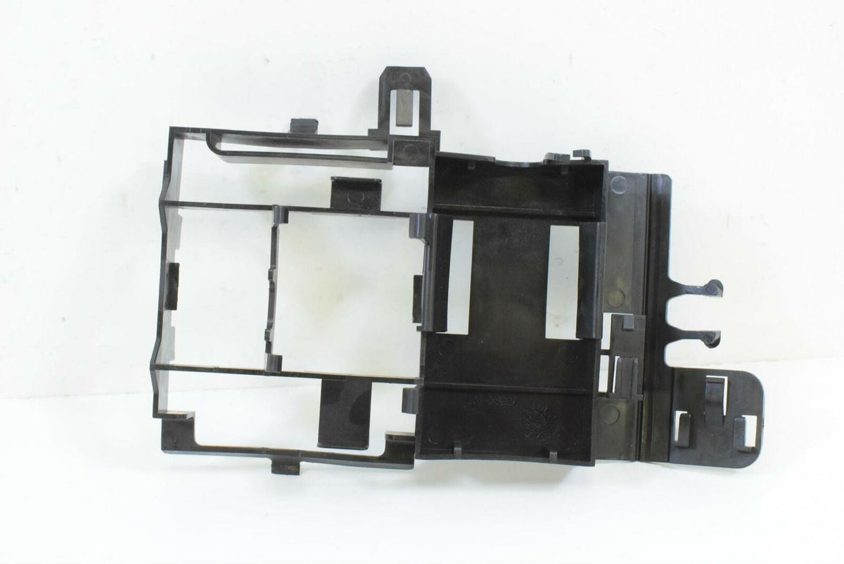 2007 Harley VRSCX V-Rod All Electric Plastic Holder Carrier Set get off part {{ shop.shopifyCountryName }} - Mototech271