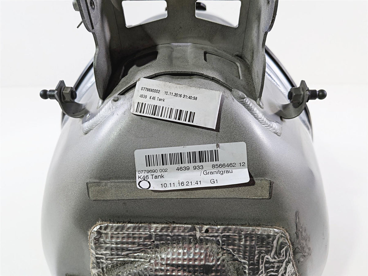 2017 BMW S1000RR K46 Fuel Gas Petrol Tank - Granit Gray 16118566462 16117717884 {{ shop.shopifyCountryName }} - Mototech271