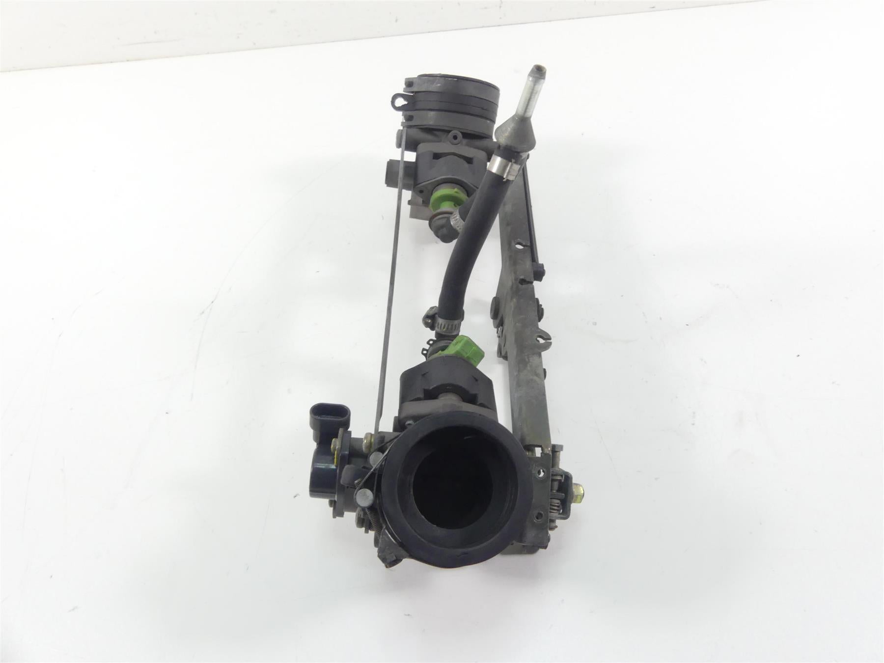 2001 Moto Guzzi California Sp 1100 Throttle Body Fuel Injection Set GU30112571 {{ shop.shopifyCountryName }} - Mototech271