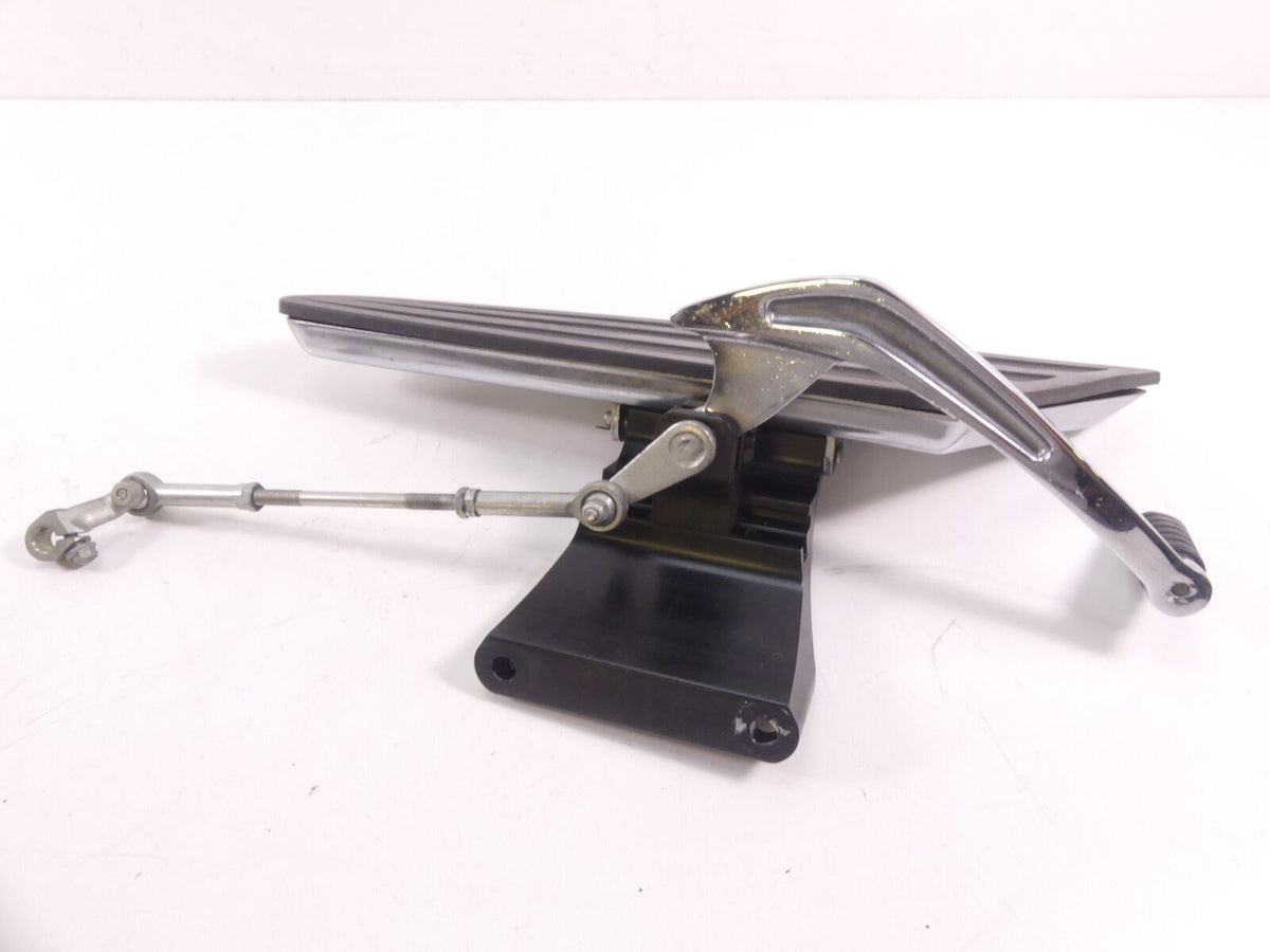 2009 Victory Vision Tour Left Front Rider Floor Foot Board Shifter Set 5135045 {{ shop.shopifyCountryName }} - Mototech271