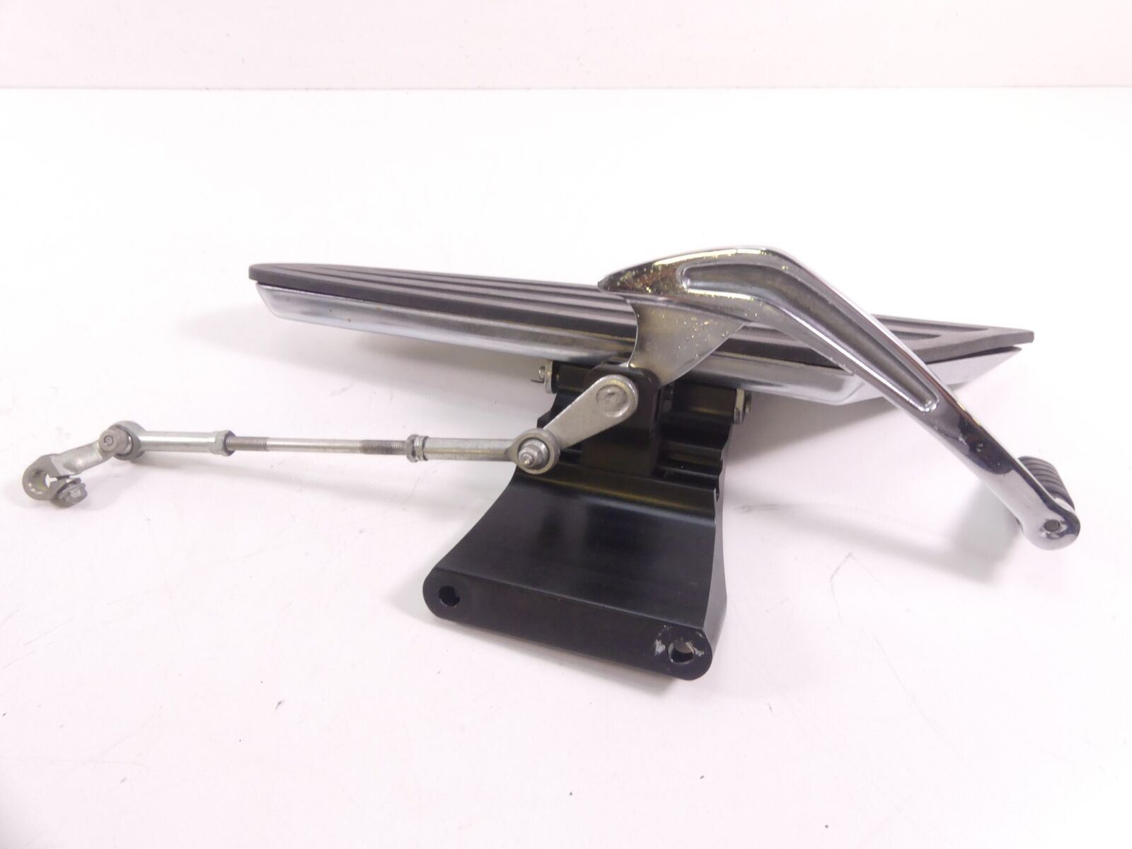 2009 Victory Vision Tour Left Front Rider Floor Foot Board Shifter Set 5135045 {{ shop.shopifyCountryName }} - Mototech271
