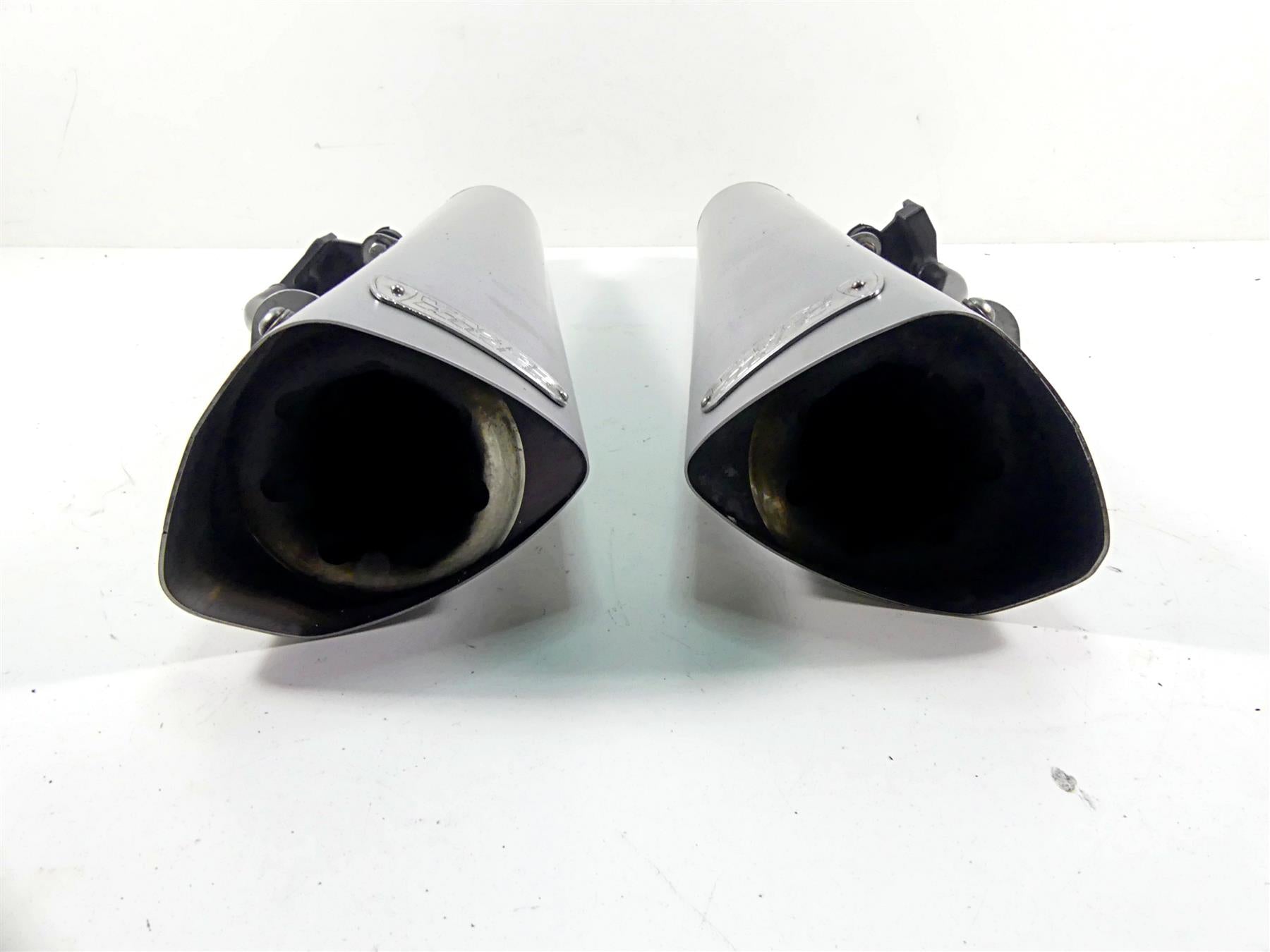 2013 Harley VRSCF Muscle Vrod Vance Hines Exhaust Slip On Muffler Set 1801-0343 {{ shop.shopifyCountryName }} - Mototech271