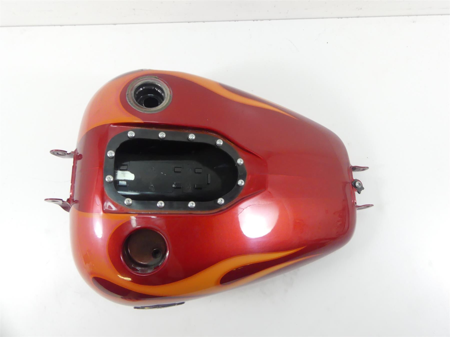 2013 Harley FXDWG Dyna Wide Glide Fuel Gas Petrol Tank 61000707 61593-10 {{ shop.shopifyCountryName }} - Mototech271