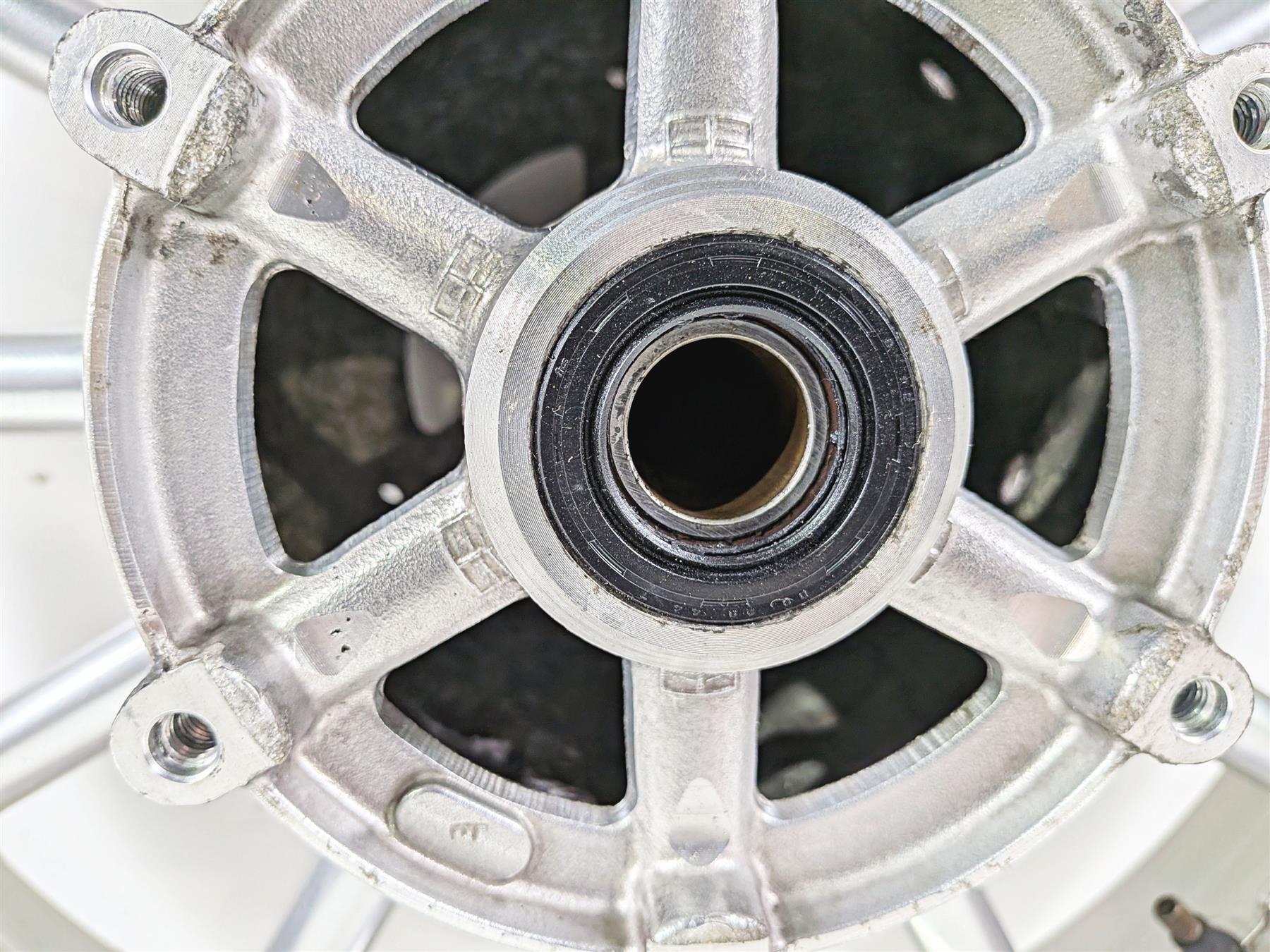 2008 Yamaha XV1900 Roadliner S Straight 18x4 Front Wheel Rim 1D7-25168-10-P0 {{ shop.shopifyCountryName }} - Mototech271