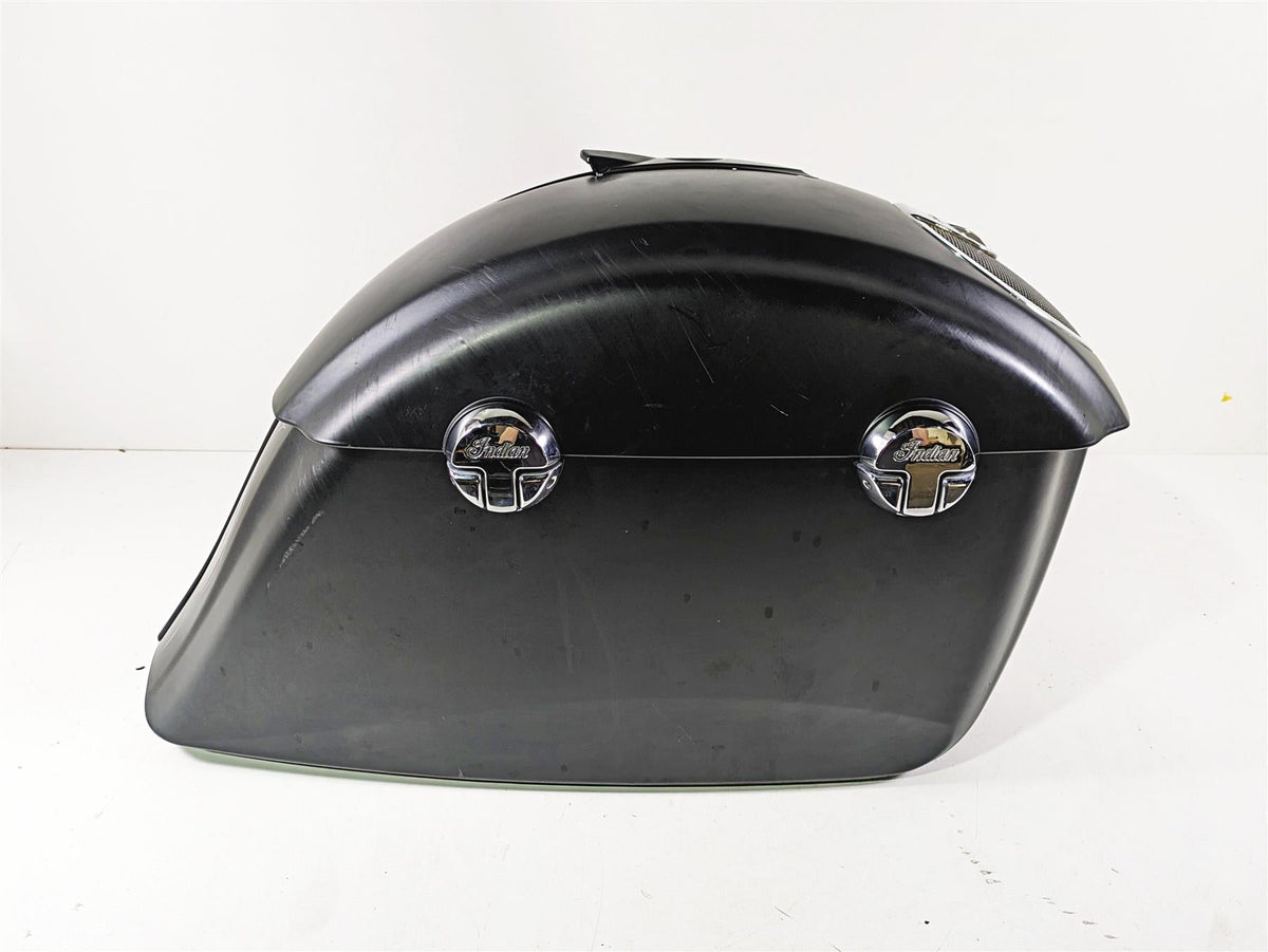 2018 Indian Chieftain Dark Horse Right Saddlebag Saddle Bag & Speaker 5451494 {{ shop.shopifyCountryName }} - Mototech271