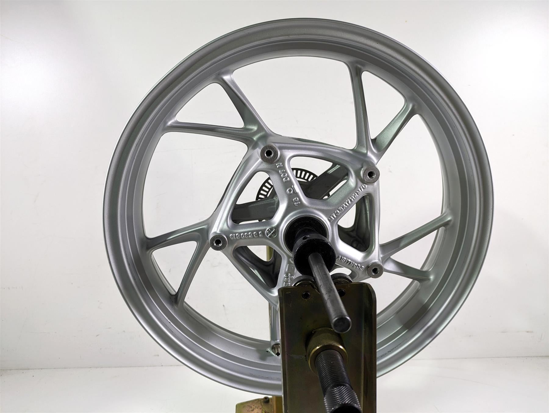 2022 BMW R1250 RT K052 Bent 17x3.5 Front Wheel Rim 36318538086 {{ shop.shopifyCountryName }} - Mototech271