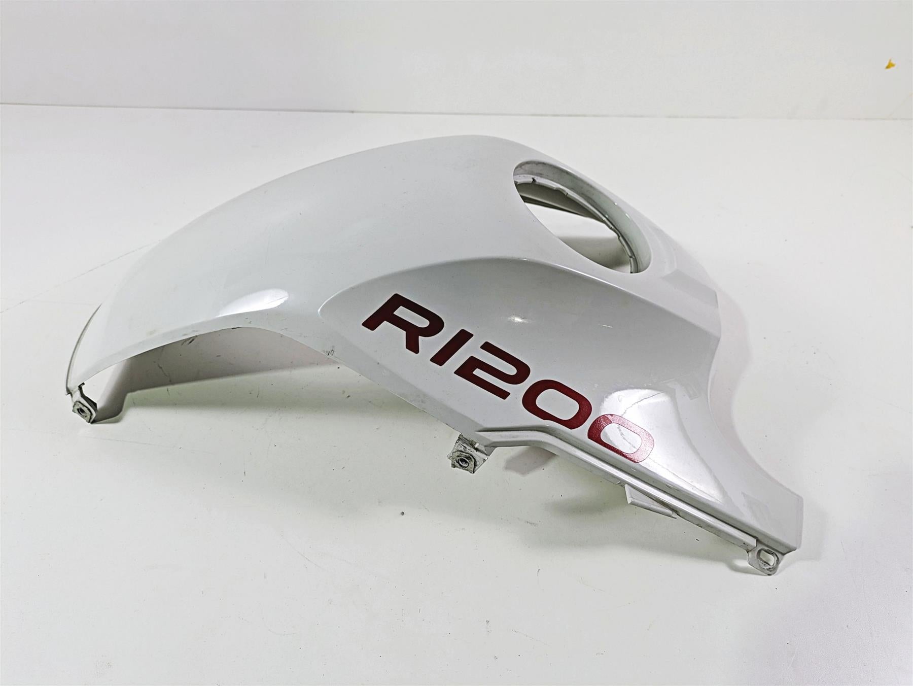 2006 BMW R1200GS K255 Adv Tank Center Cover Fairing 46637706283 46637706284 {{ shop.shopifyCountryName }} - Mototech271