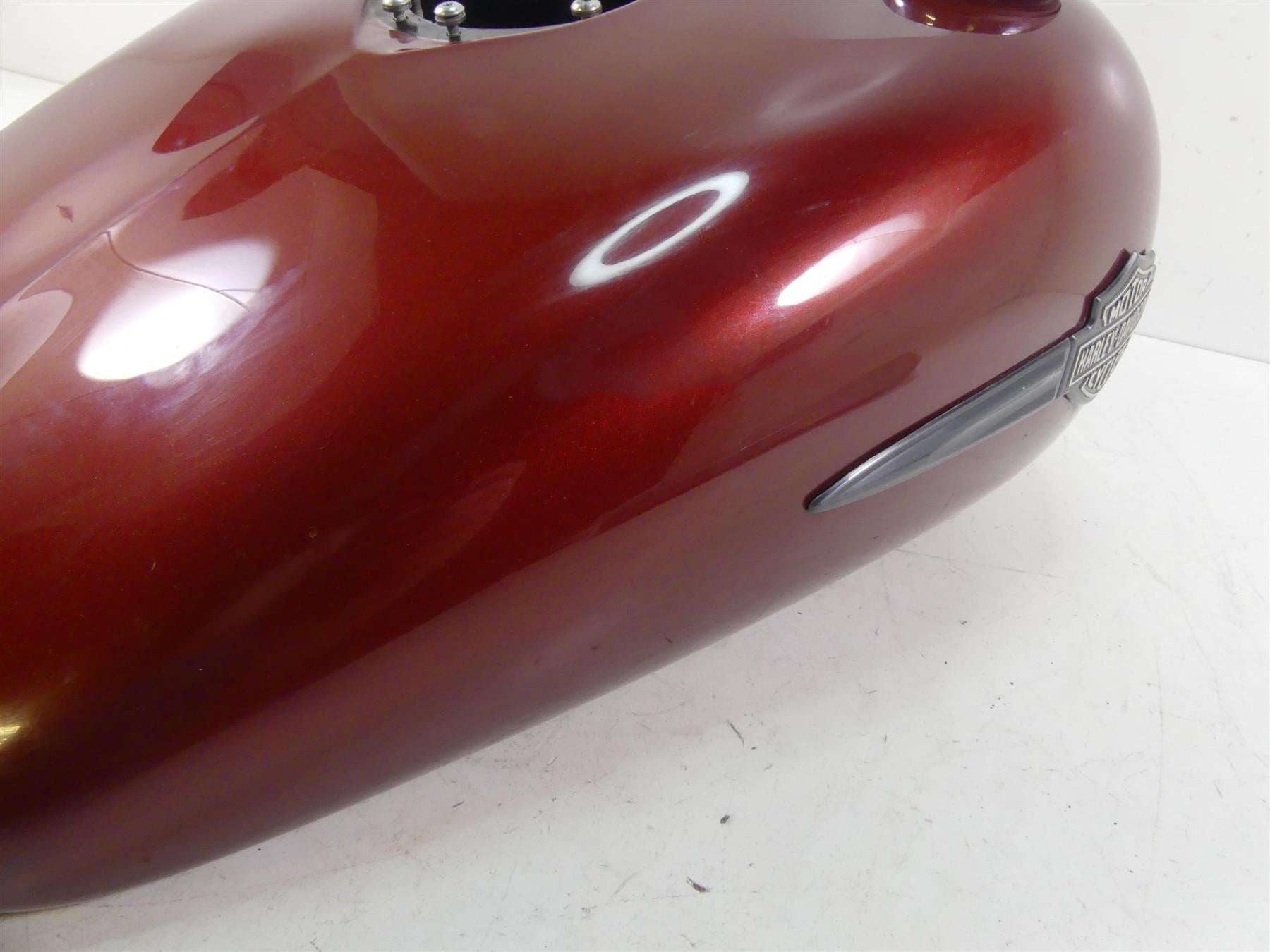 2009 Harley FXDF Dyna Fat Bob Fuel Gas Petrol Tank 61000705 {{ shop.shopifyCountryName }} - Mototech271