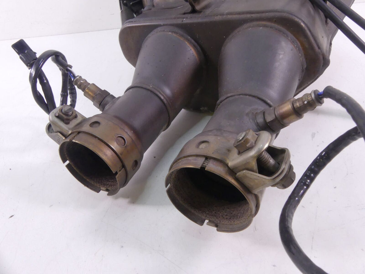 2015 Yamaha YZF-R1M Exhaust Pipe Mid Chamber & Servo Motor 2CR-14730-00-00 {{ shop.shopifyCountryName }} - Mototech271
