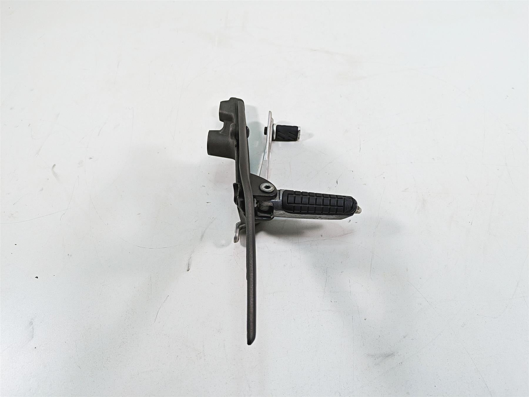 2008 Buell 1125 R Right Foot Peg Brake Pedal Set N0401.1AMEYCP N0530.1AM {{ shop.shopifyCountryName }} - Mototech271