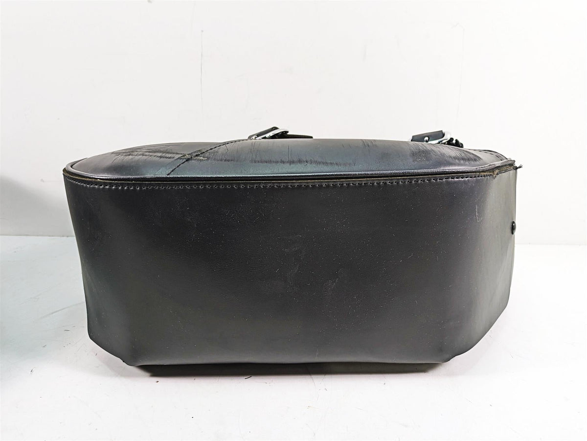 2009 Harley Dyna FXDFSE CVO Fat Bob Saddlebag Saddle Bags Set 9036906D {{ shop.shopifyCountryName }} - Mototech271
