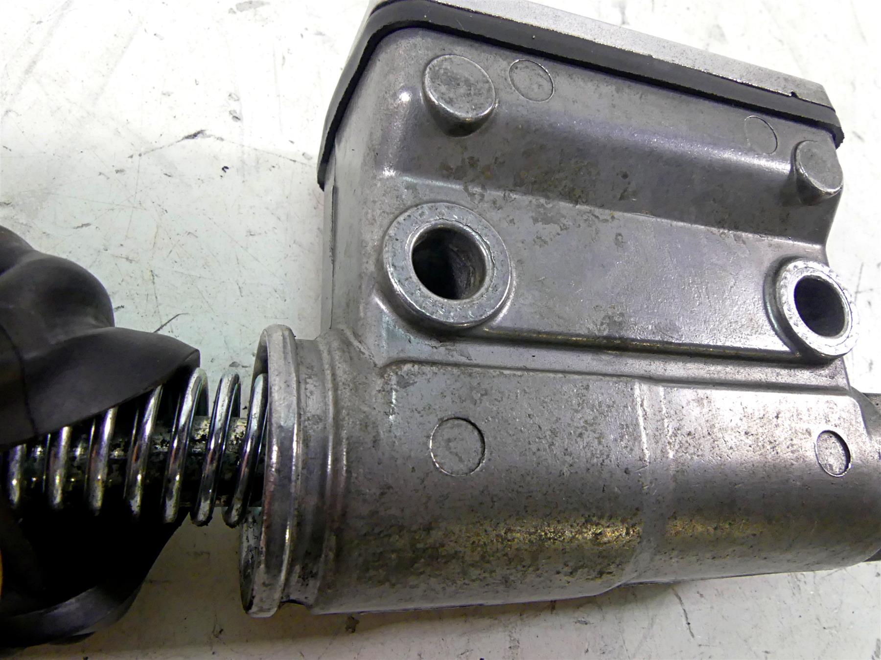 1997 Harley Sportster XL1200 C Rear Brake Master Cylinder 42456-87D {{ shop.shopifyCountryName }} - Mototech271