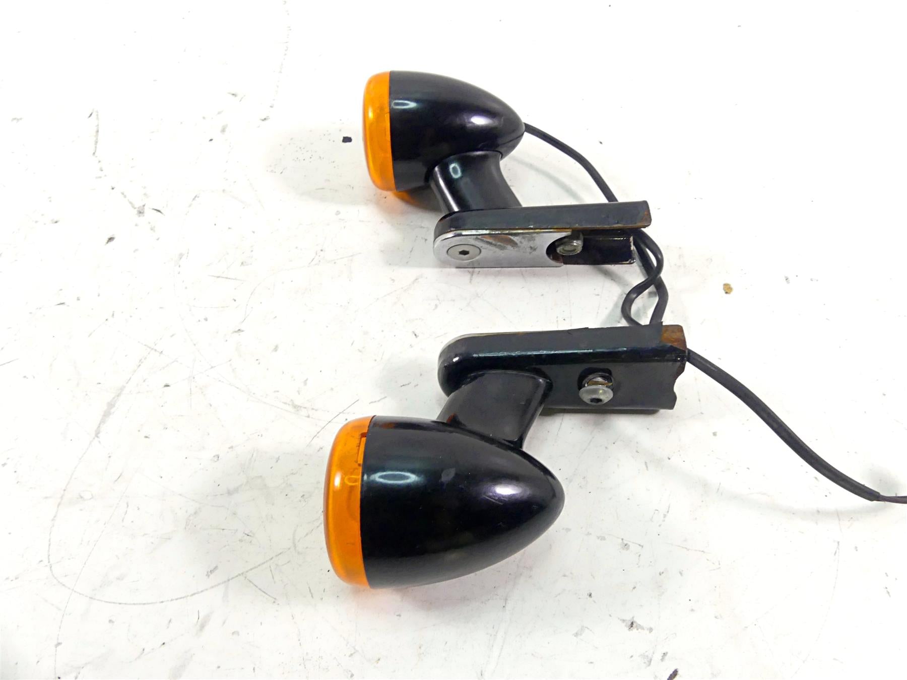 2013 Harley Softail FLSTFB Fat Boy Lo Rear Blinker Turn Signal Set 69935-08 {{ shop.shopifyCountryName }} - Mototech271