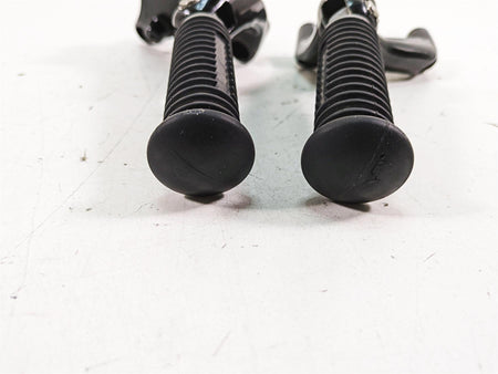 2019 Harley XL883N Sportster Iron Rear Passenger Footpeg Set 49315-04 50500233 {{ shop.shopifyCountryName }} - Mototech271