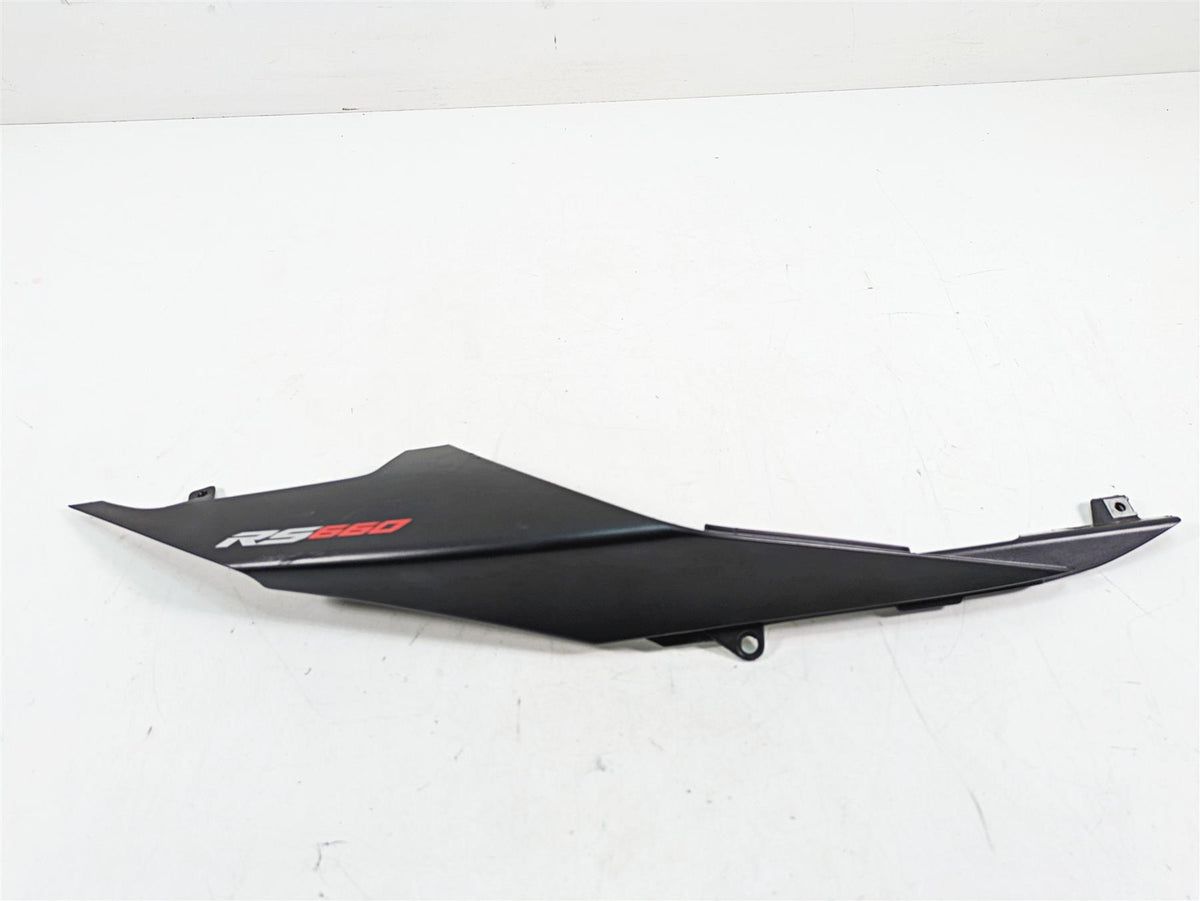 2021 Aprilia RS660 Right Tail Cover Fairing Cowl - Read 2B006647 {{ shop.shopifyCountryName }} - Mototech271