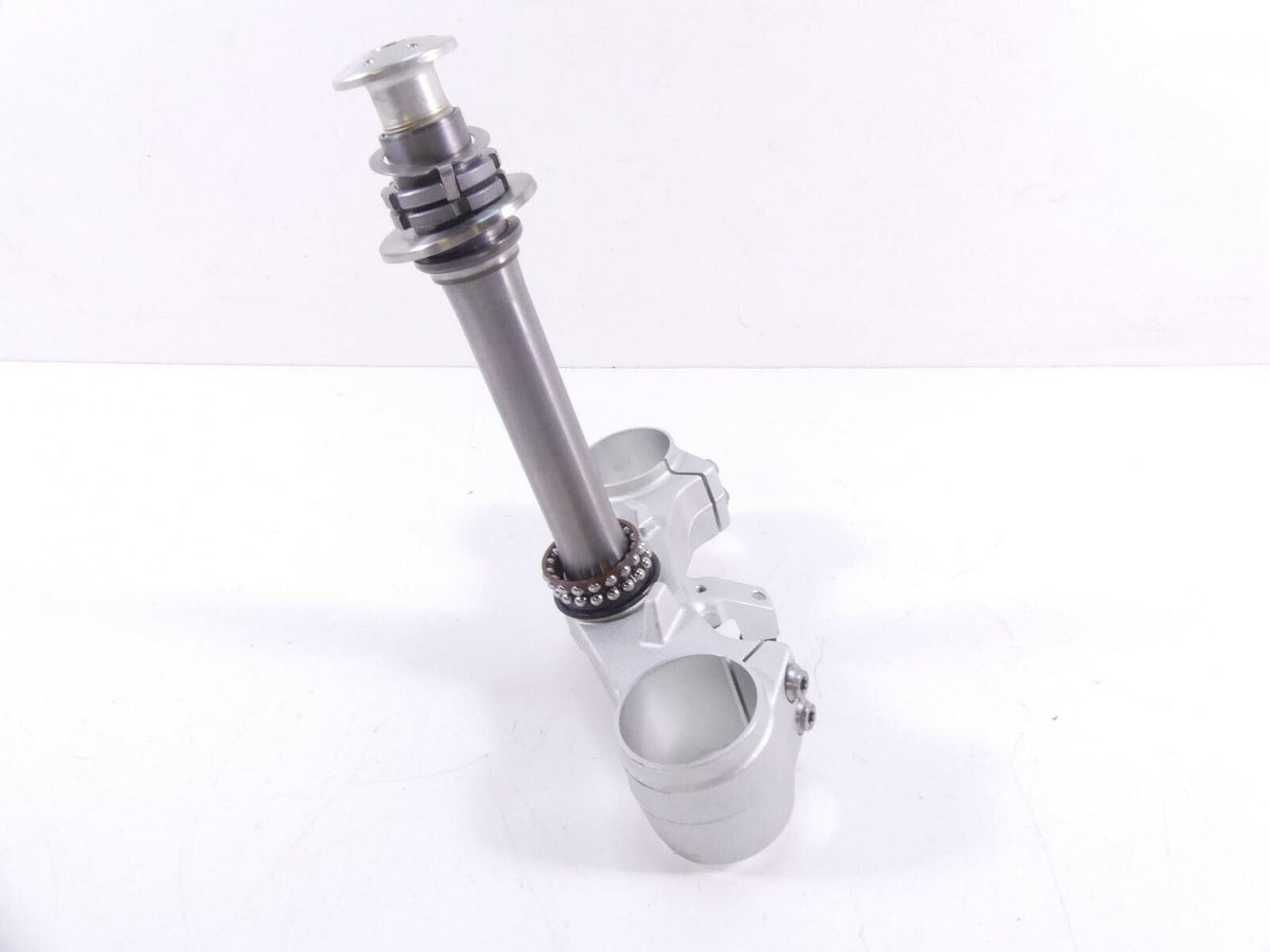 2020 BMW F900 R F900R K83 Lower Triple Tree Steering Clamp Yoke 8404206 {{ shop.shopifyCountryName }} - Mototech271