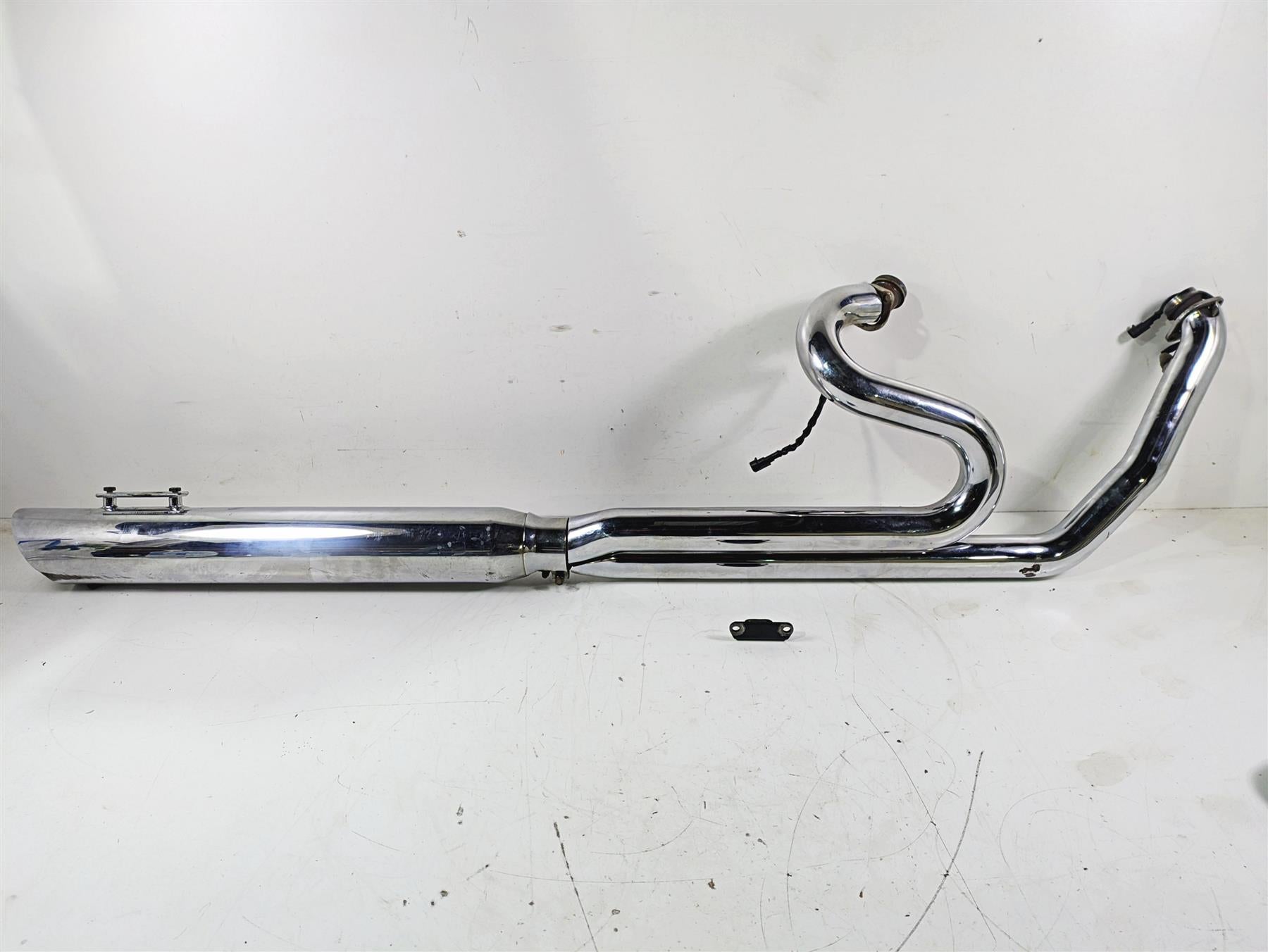2007 Harley Touring FLHTCU SE CVO E-Glide D&D Boarzilla 4" Exhaust 2 into 1 {{ shop.shopifyCountryName }} - Mototech271