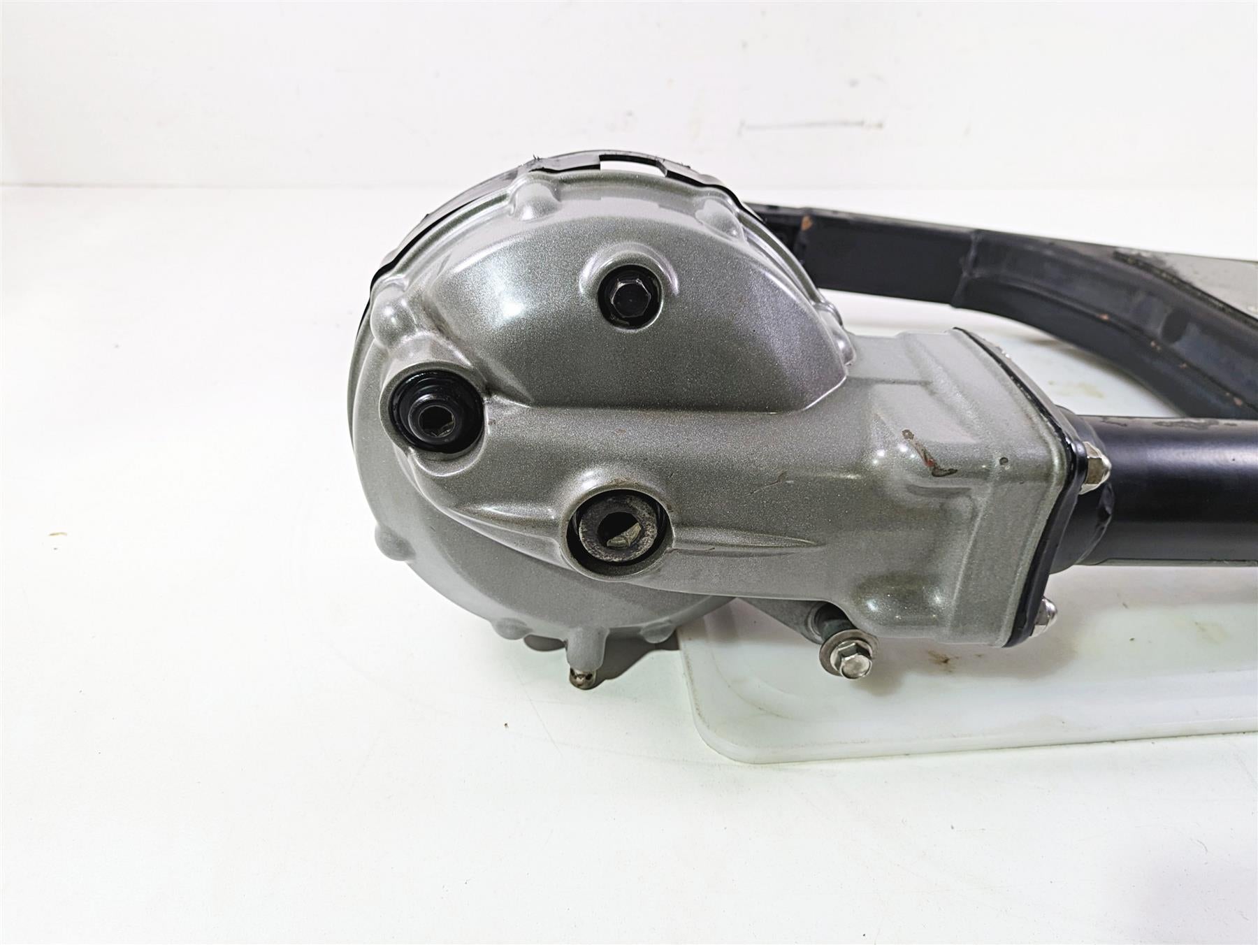 2006 Triumph Rocket 3 Swingarm Differential Drive Shaft T1270200 T1270700 {{ shop.shopifyCountryName }} - Mototech271