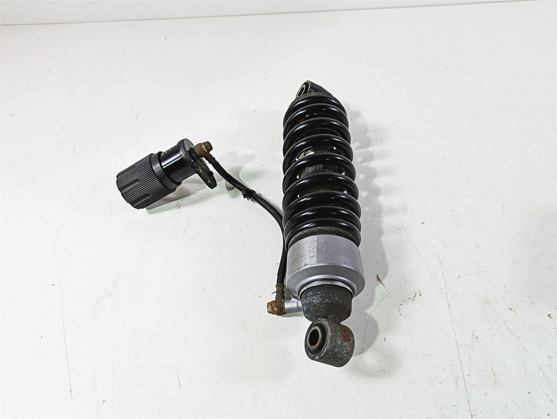 2018 Harley Softail FXFBS Fat Bob Straight Rear Suspension Shock Damper 54000111 {{ shop.shopifyCountryName }} - Mototech271