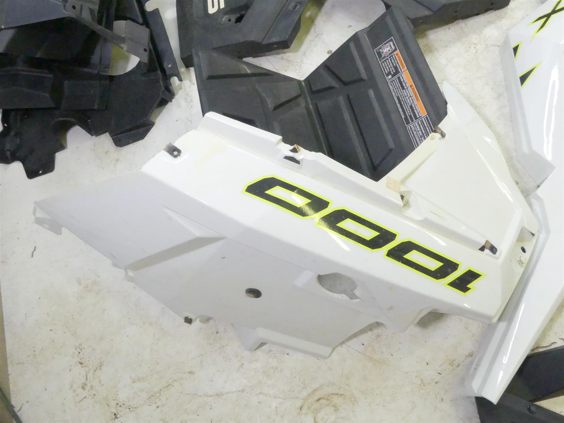 2021 Polaris RZR1000 XP EPS Oem Plastics Covers Fairings Fuel Tank Set {{ shop.shopifyCountryName }} - Mototech271