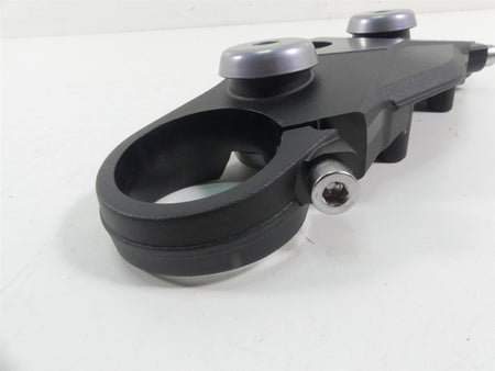 2020 Triumph Speed Triple RS 1050 Upper Triple Tree Steering Clamp T2042324 {{ shop.shopifyCountryName }} - Mototech271