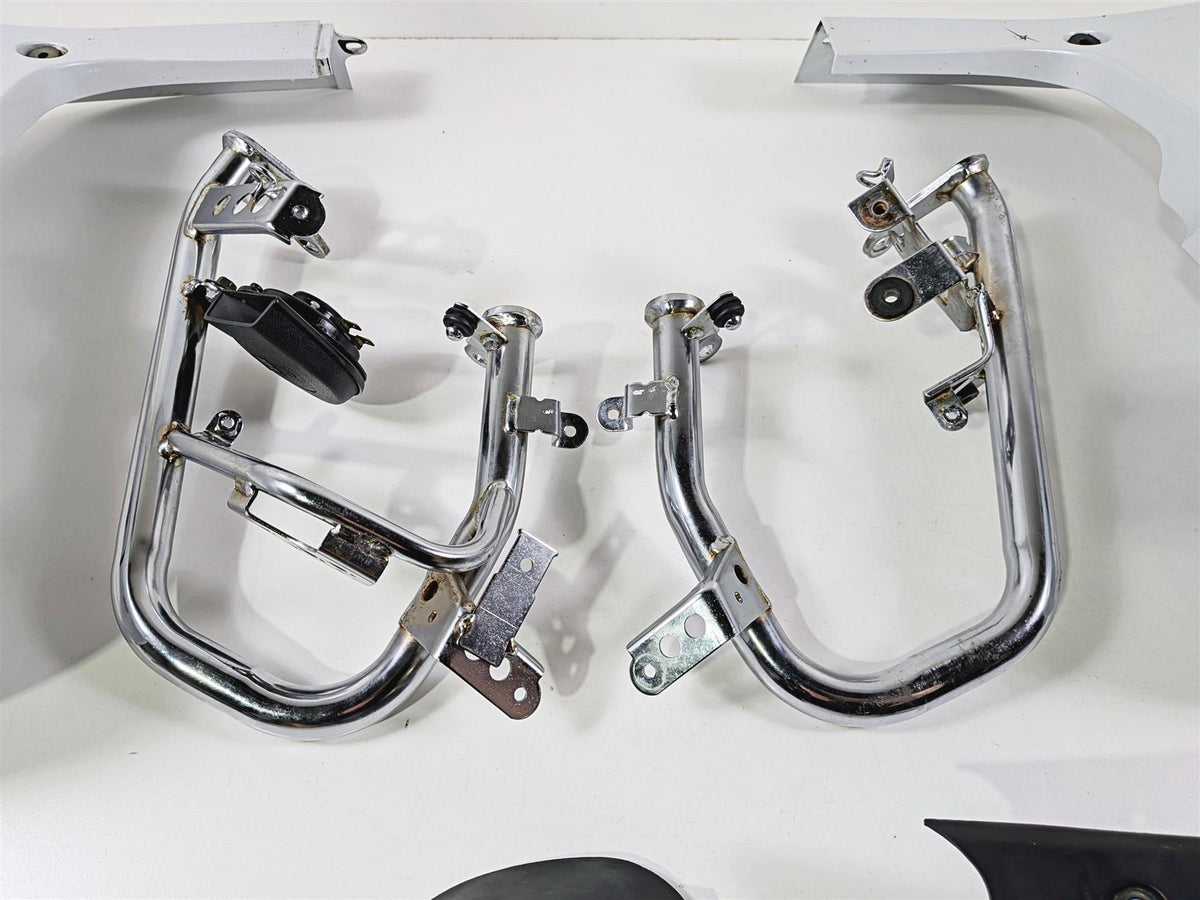 2006 Yamaha XVZ1300 Royal Star Left Right Front Lower Leg Fairings 4XY-2835J-01 {{ shop.shopifyCountryName }} - Mototech271