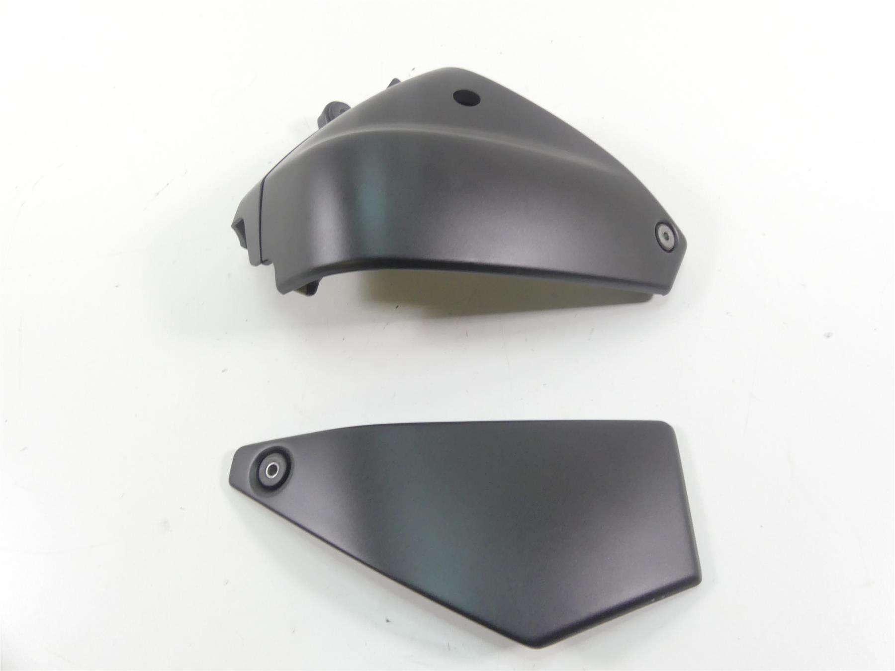 2009 Yamaha XV1700 Road Star Warrior Side Cover Fairing Cowl Set 5PX-2179W-70 {{ shop.shopifyCountryName }} - Mototech271