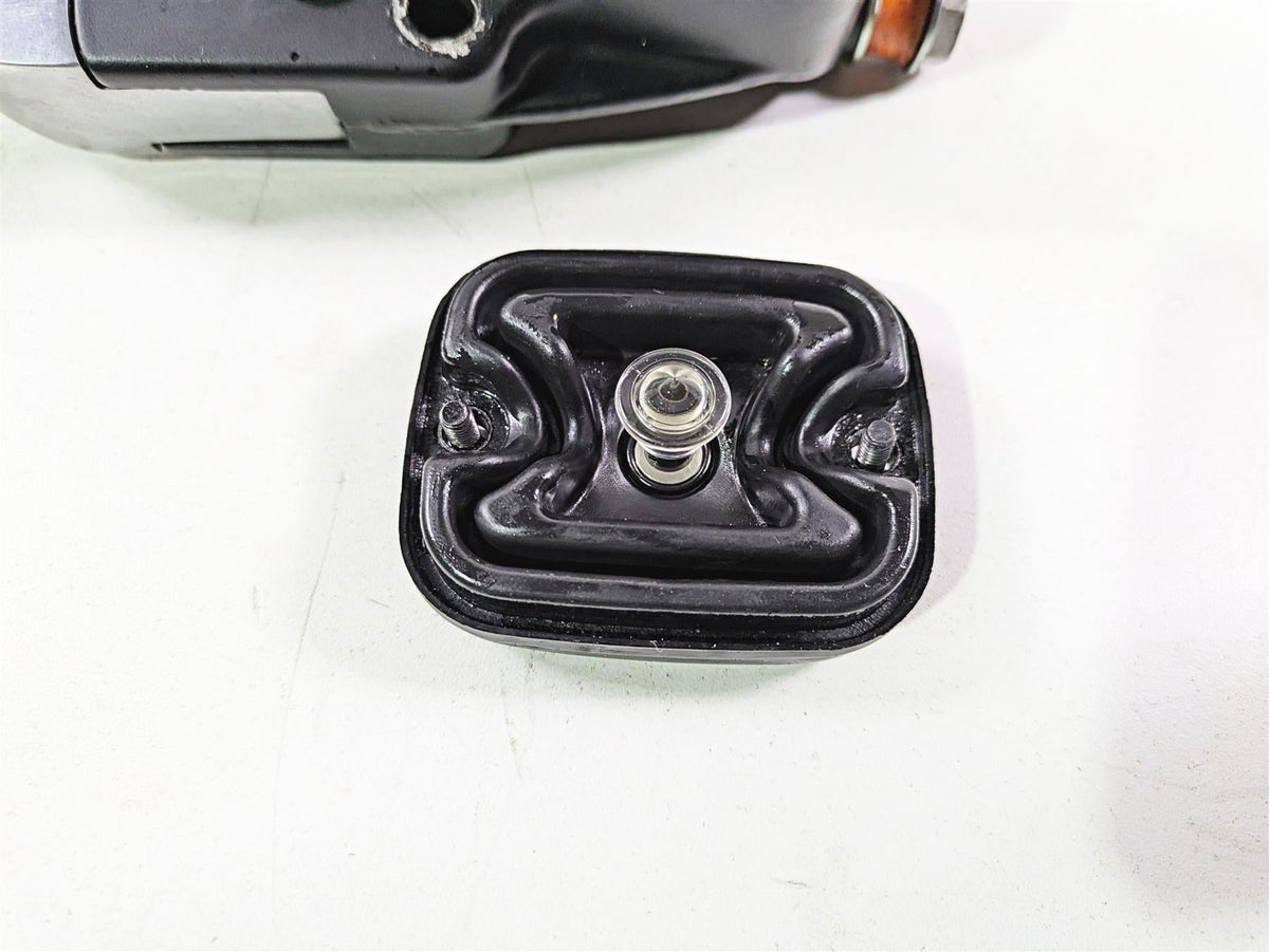 2014 Harley FLS Softail Slim Front Brake Master Cylinder 9/16" 45029-11D {{ shop.shopifyCountryName }} - Mototech271