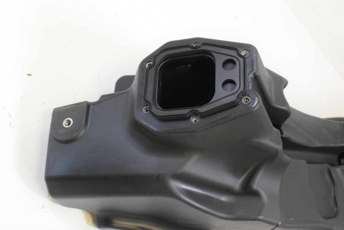 2015 Ducati Hypermotard 821 Fuel Gas Petrol Tank 58611981A {{ shop.shopifyCountryName }} - Mototech271