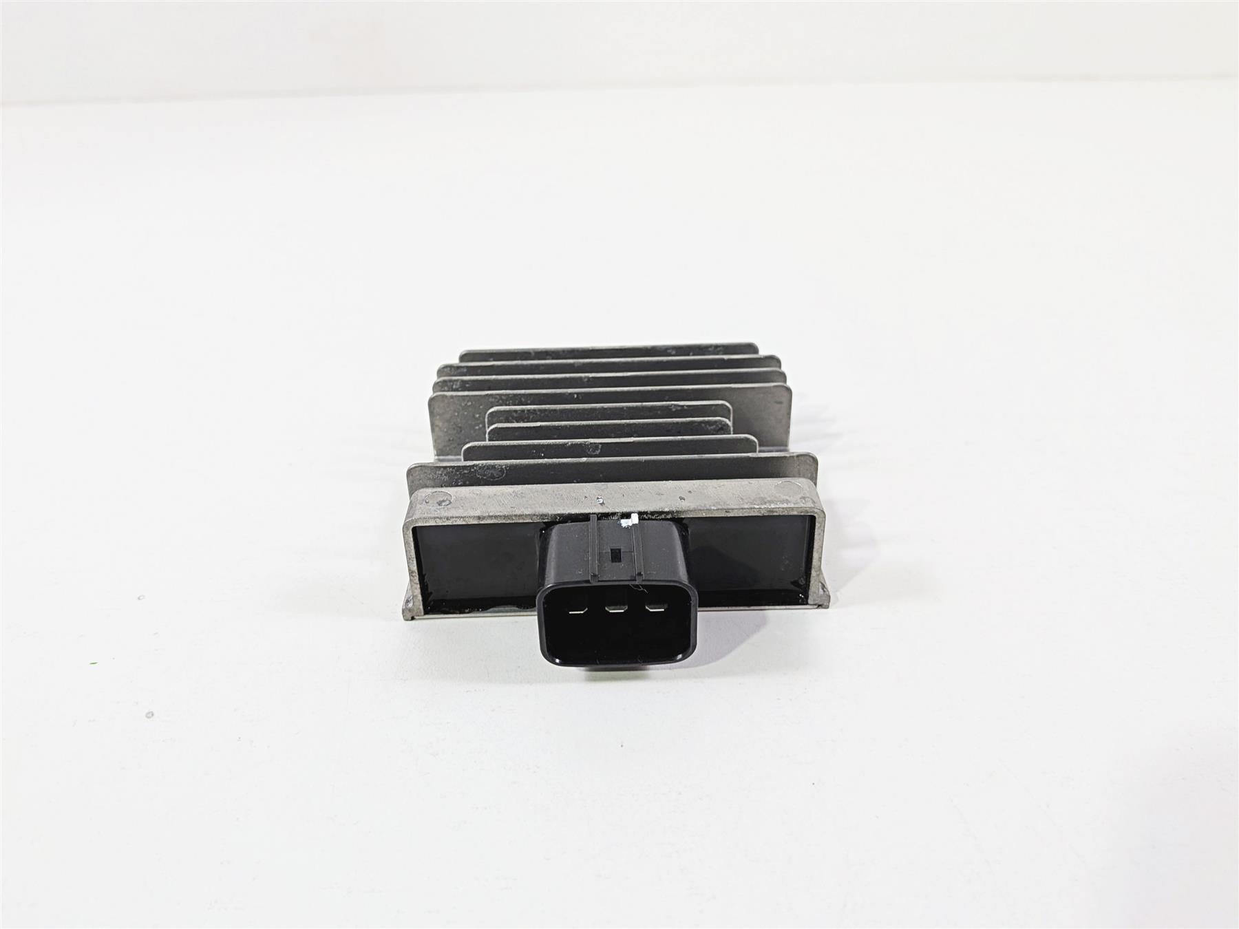 2024 Kawasaki EX500 Ninja 40th An. Rectifier Voltage Regulator 21066-0761 {{ shop.shopifyCountryName }} - Mototech271