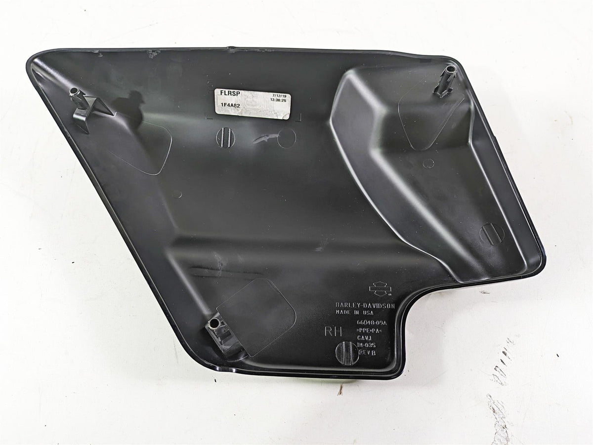 2020 Harley Touring FLHT Electra Glide Side Cover Fairing Set 66048-09A 66250-09 {{ shop.shopifyCountryName }} - Mototech271