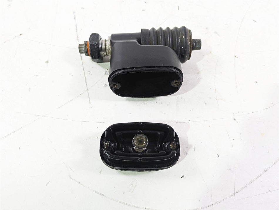 2007 Harley FXDWG Dyna Wide Glide Rear Brake Master Cylinder 42474-06C {{ shop.shopifyCountryName }} - Mototech271