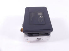 Load image into Gallery viewer, 2017 BMW R1200 RT RTW K52 Abs Brake Pump Module 34518566955
