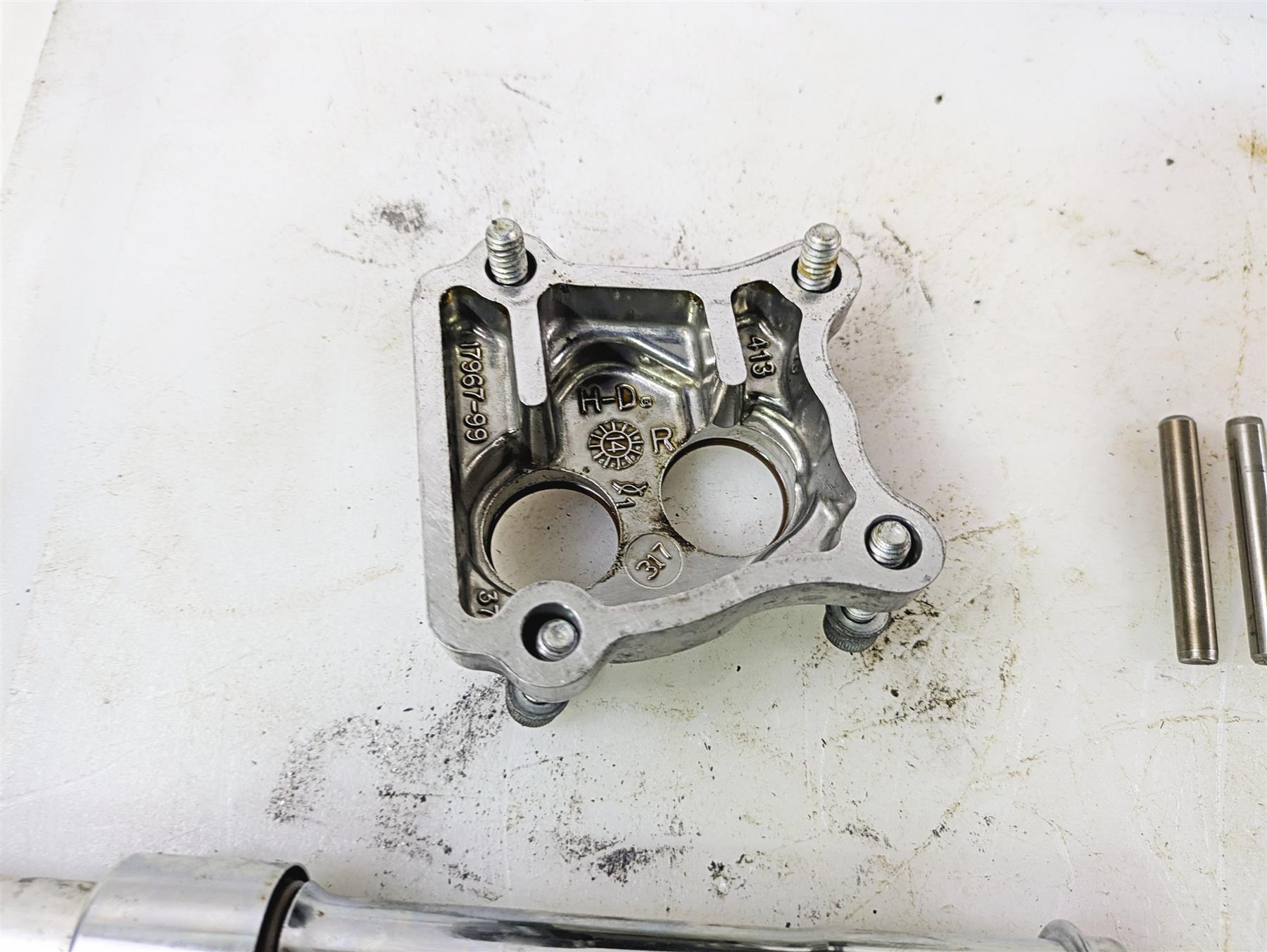 2015 Harley FXDF Dyna Fat Bob Push Rod & Lifter Cover Set 17965-99 17967-99 {{ shop.shopifyCountryName }} - Mototech271