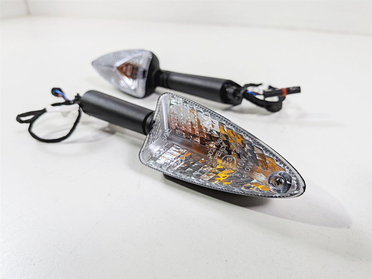 2019 BMW R1250GS K50 Front Blinker Turn Signal Set 63138534355 63138534354 {{ shop.shopifyCountryName }} - Mototech271